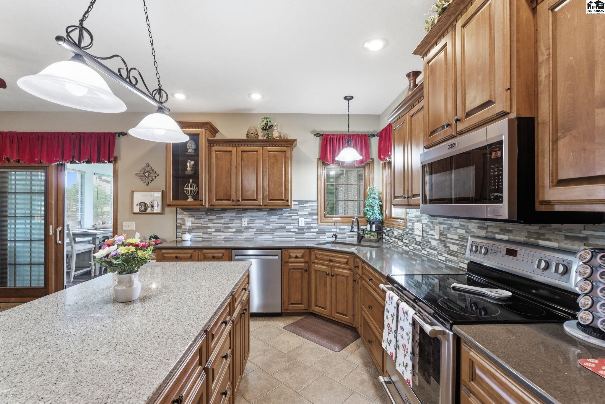 4 Waterbrook Terrace South Hutchinson KS 67505