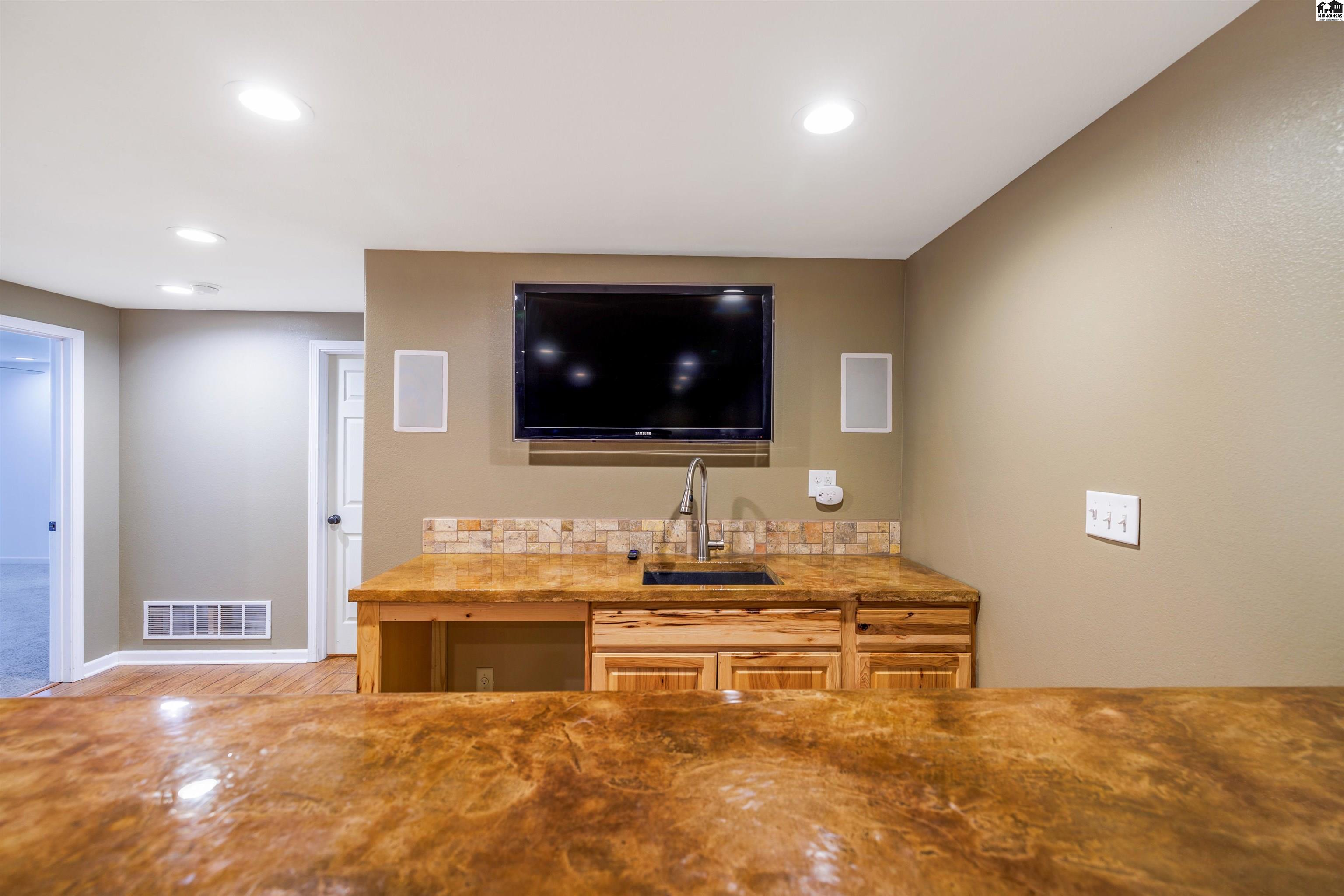 1001 E 36th Avenue Hutchinson KS 67502