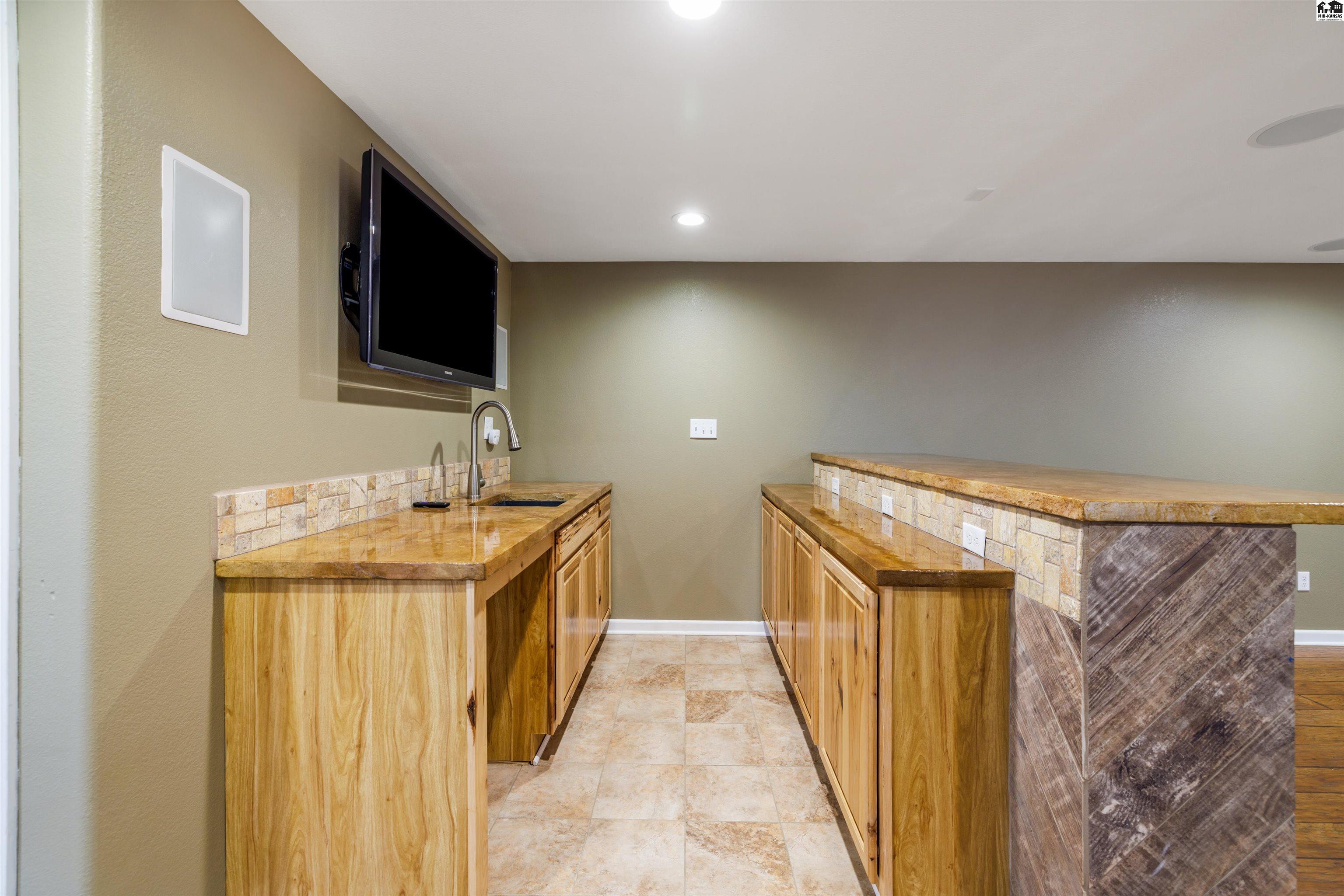 1001 E 36th Avenue Hutchinson KS 67502