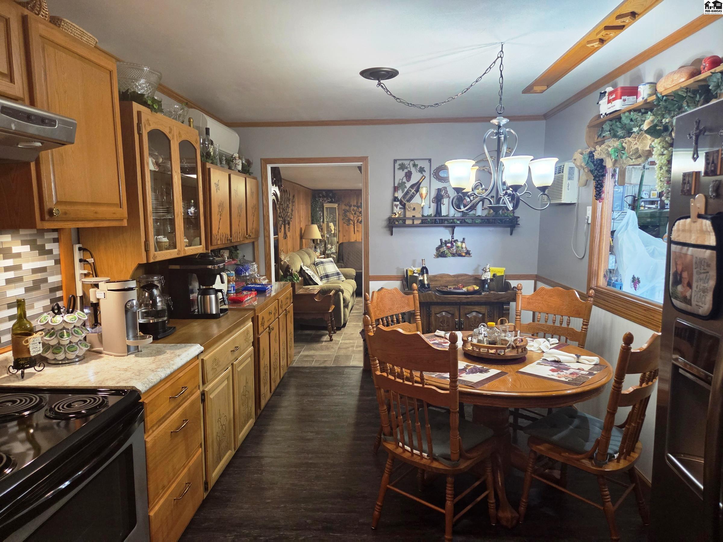 1885 Upland Road Marion KS 66861