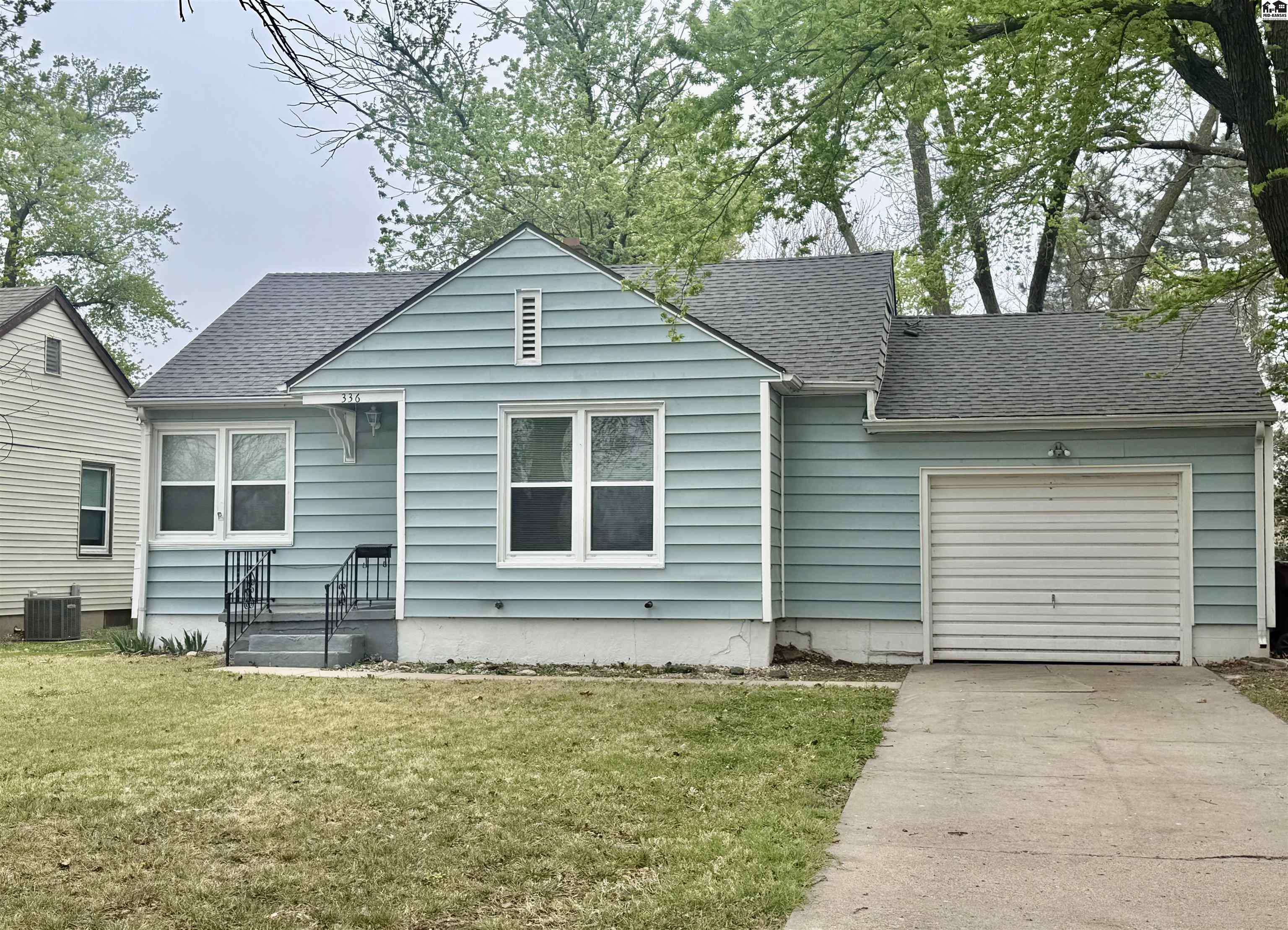 336 E Loomis Street Mcpherson KS 67460
