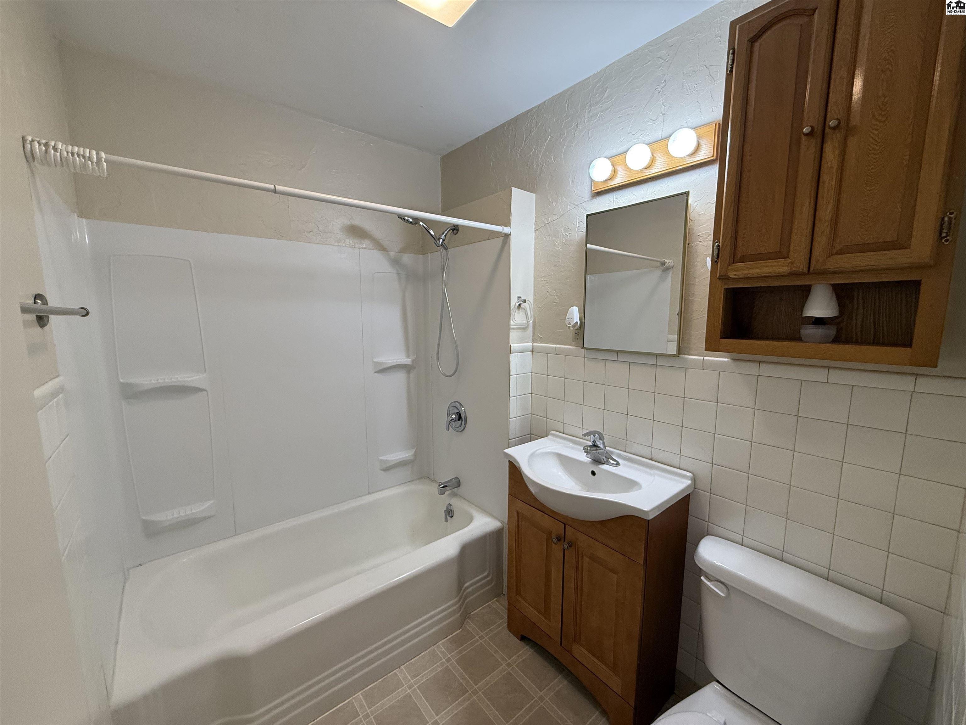 336 E Loomis Street Mcpherson KS 67460