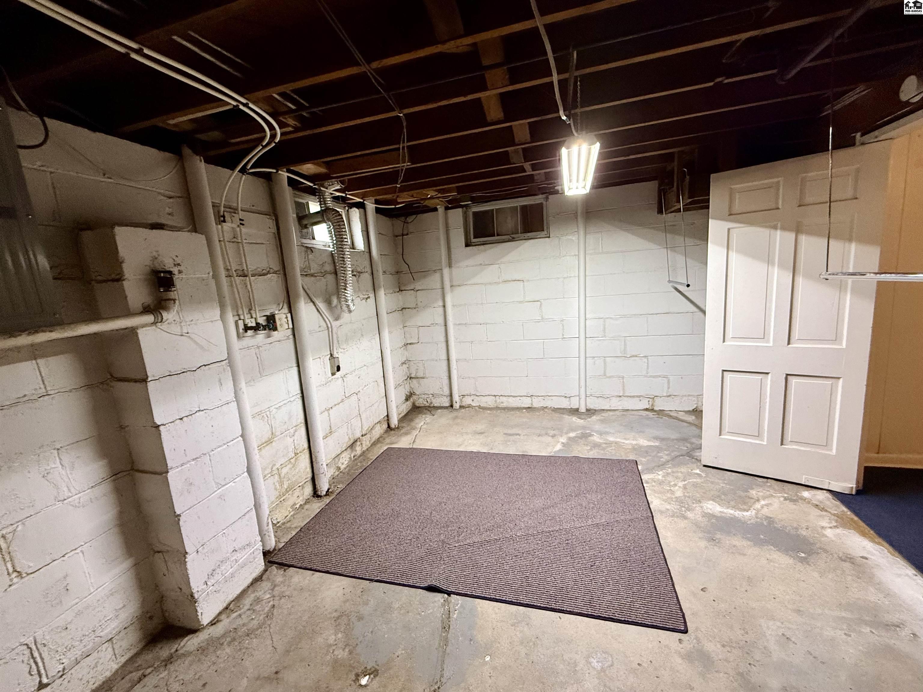 336 E Loomis Street Mcpherson KS 67460