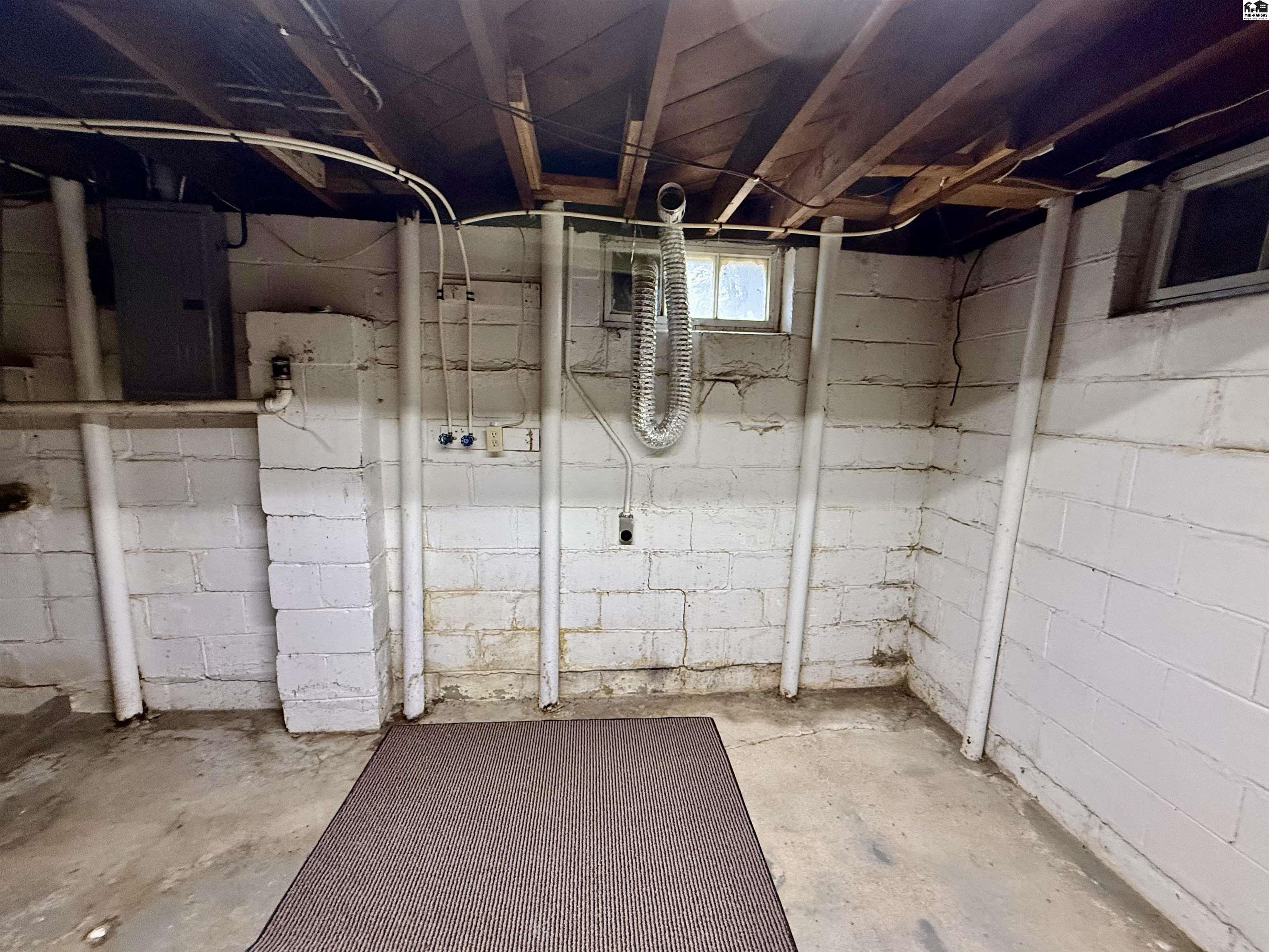336 E Loomis Street Mcpherson KS 67460