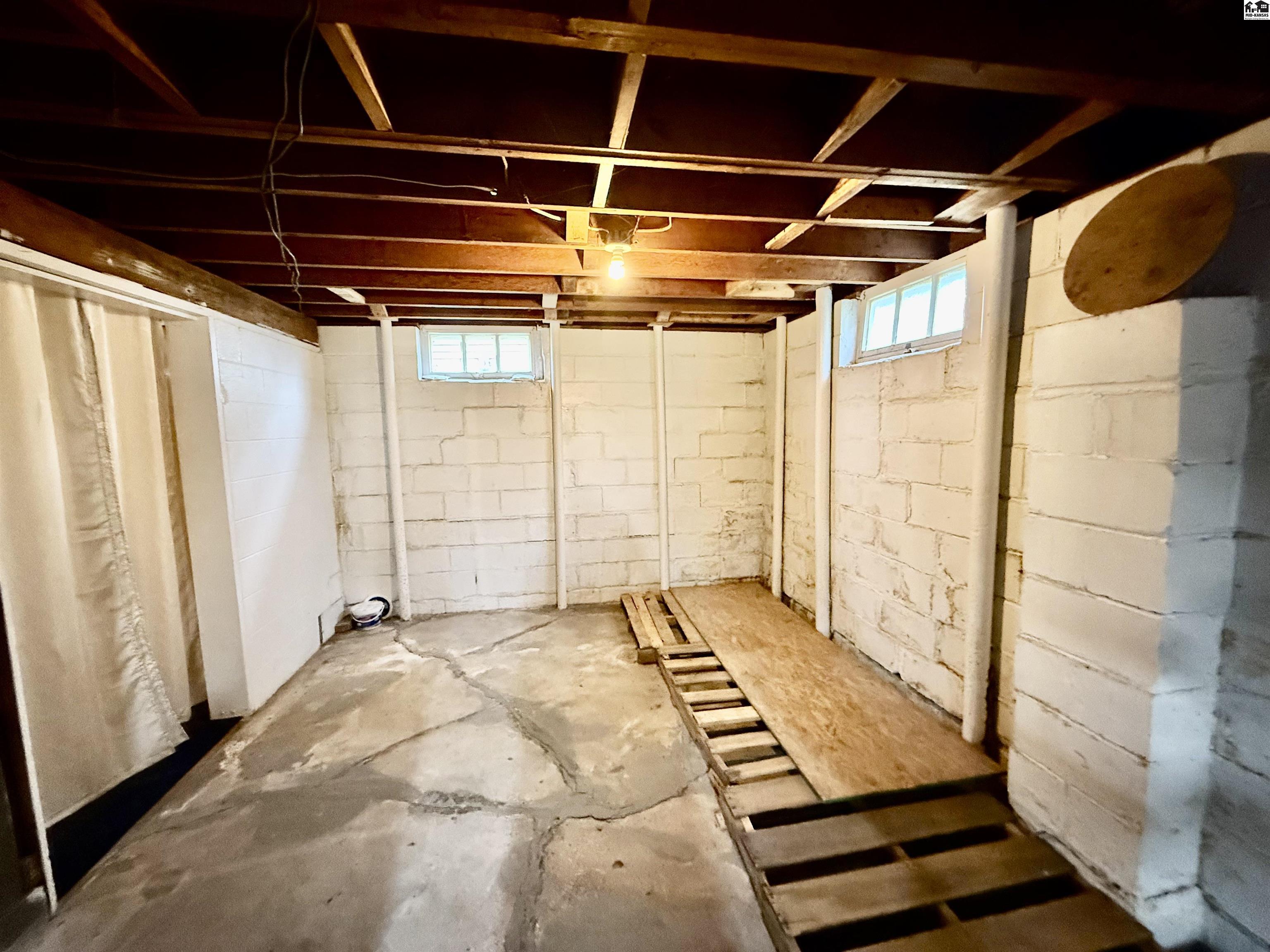 336 E Loomis Street Mcpherson KS 67460