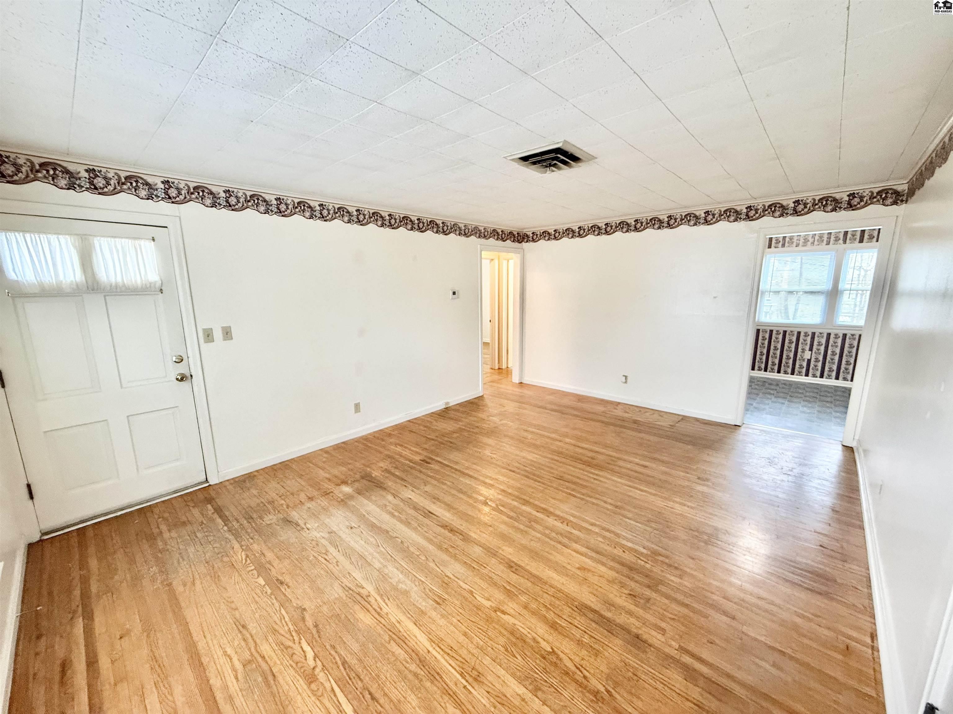 336 E Loomis Street Mcpherson KS 67460