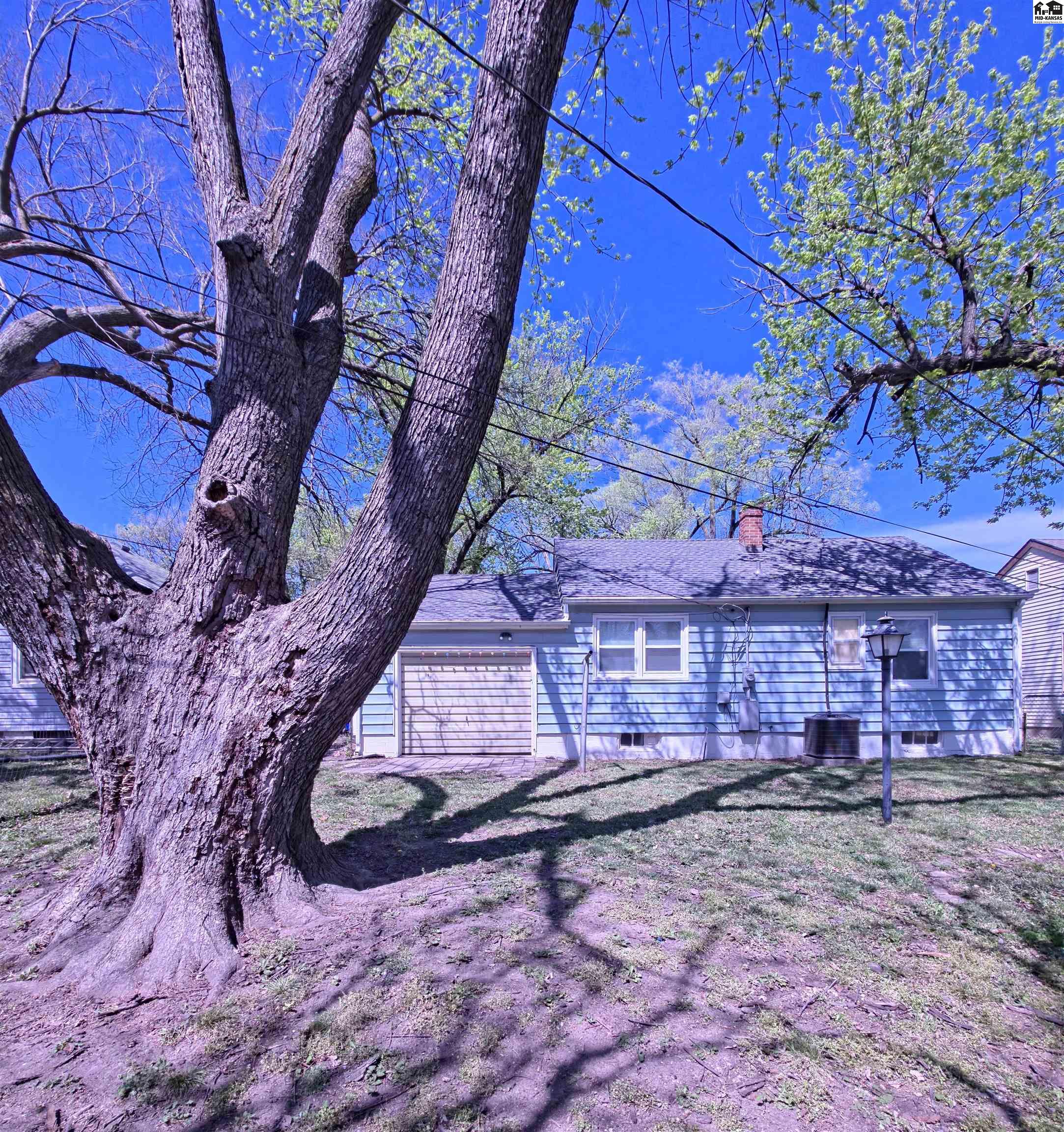 336 E Loomis Street Mcpherson KS 67460
