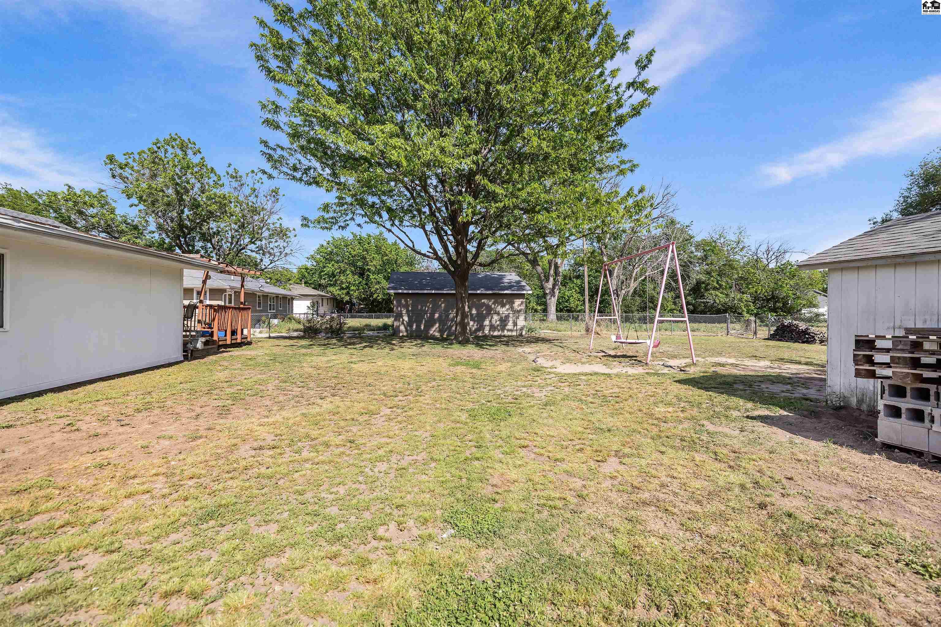 109 Robert Street Hutchinson KS 67502