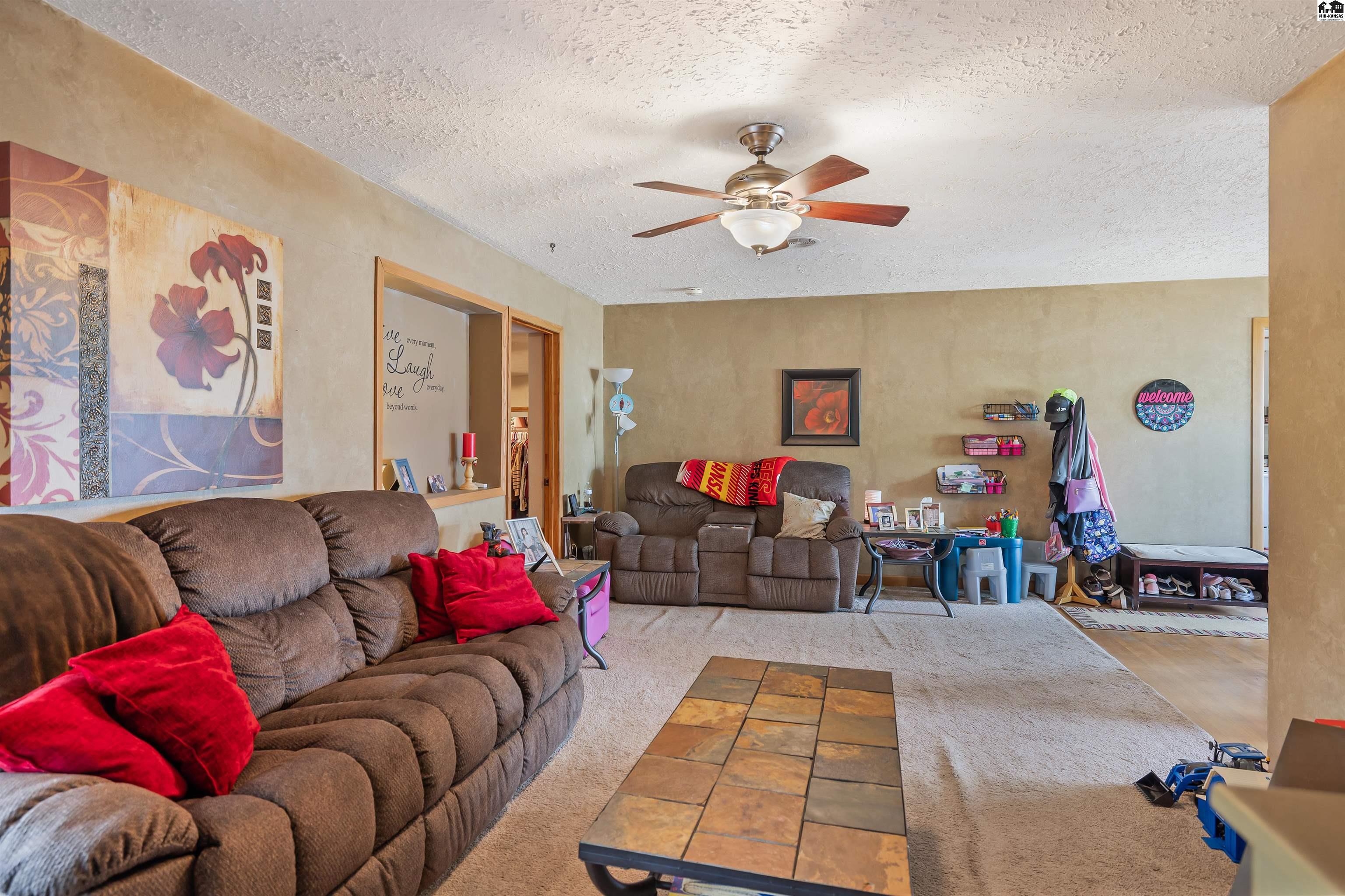 109 Robert Street Hutchinson KS 67502