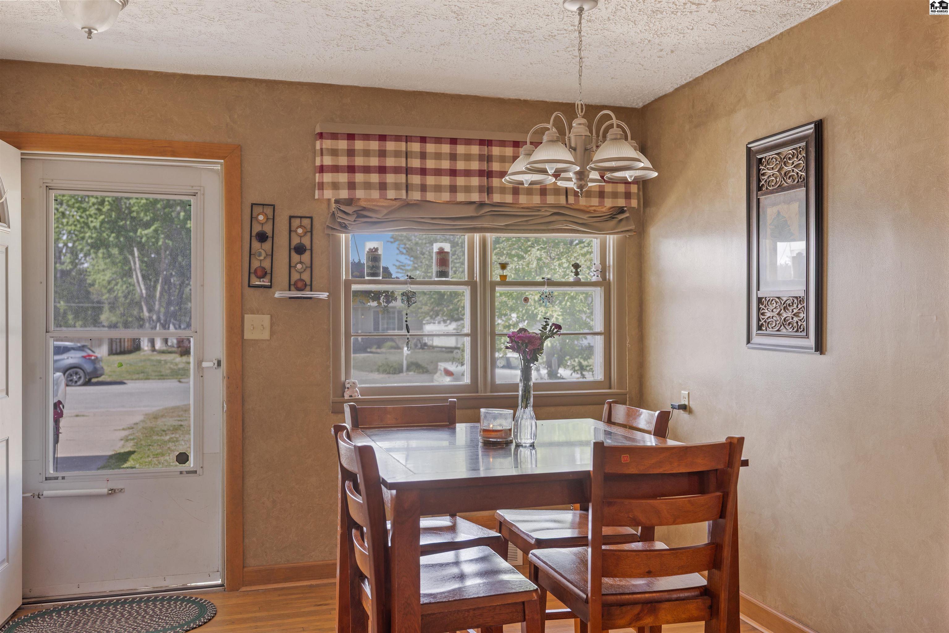 109 Robert Street Hutchinson KS 67502