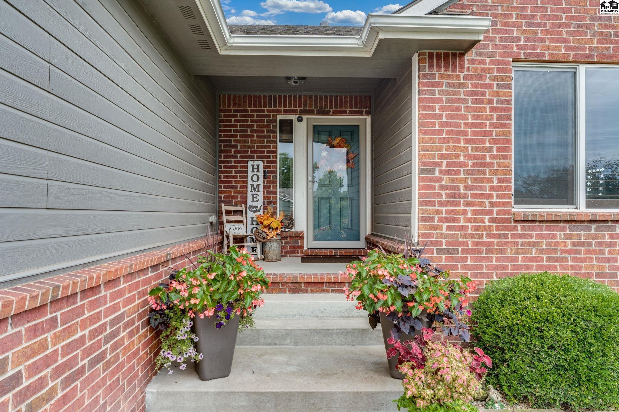 2140 Beltline Court Newton KS 67114