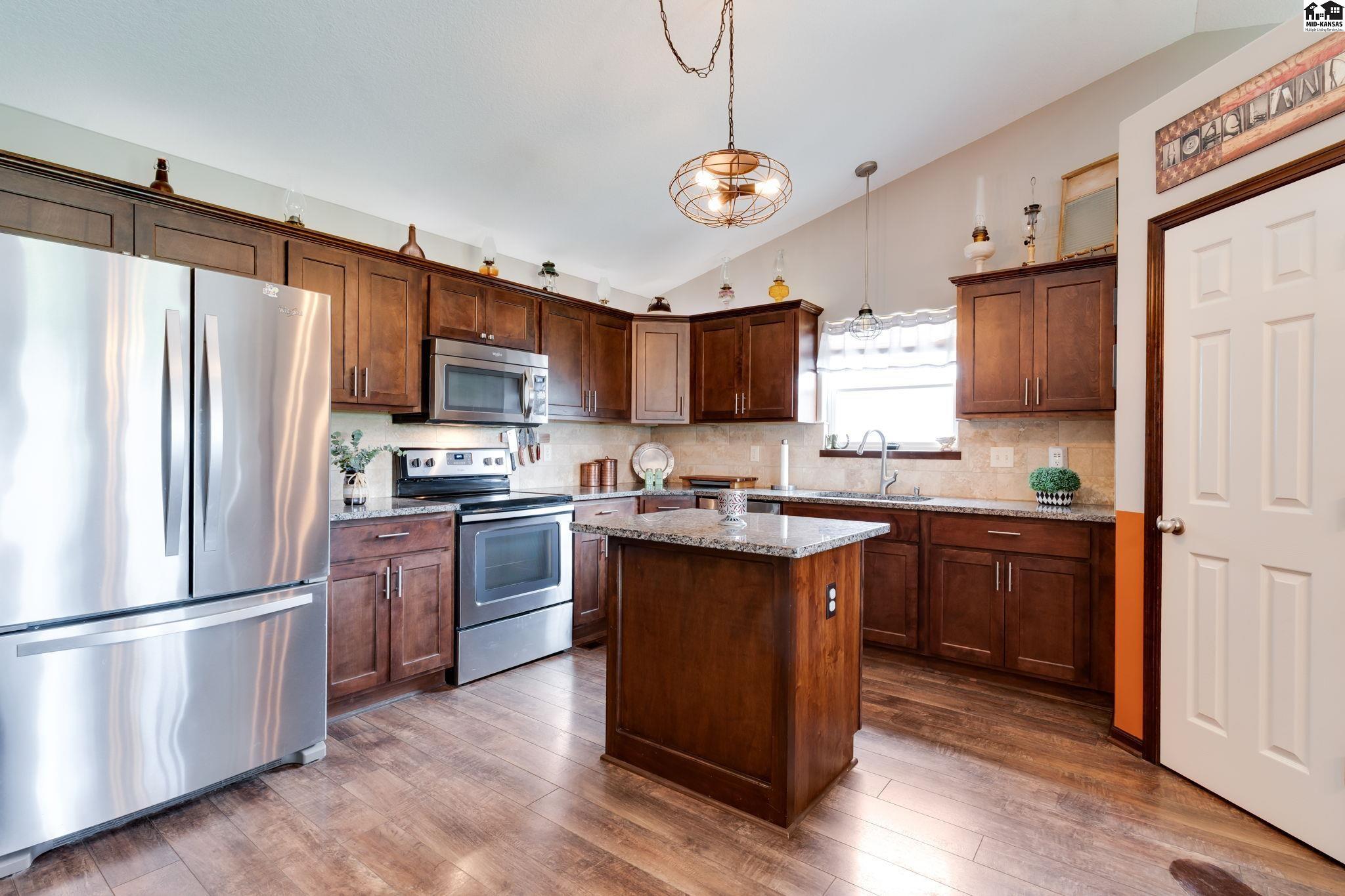 2140 Beltline Court Newton KS 67114