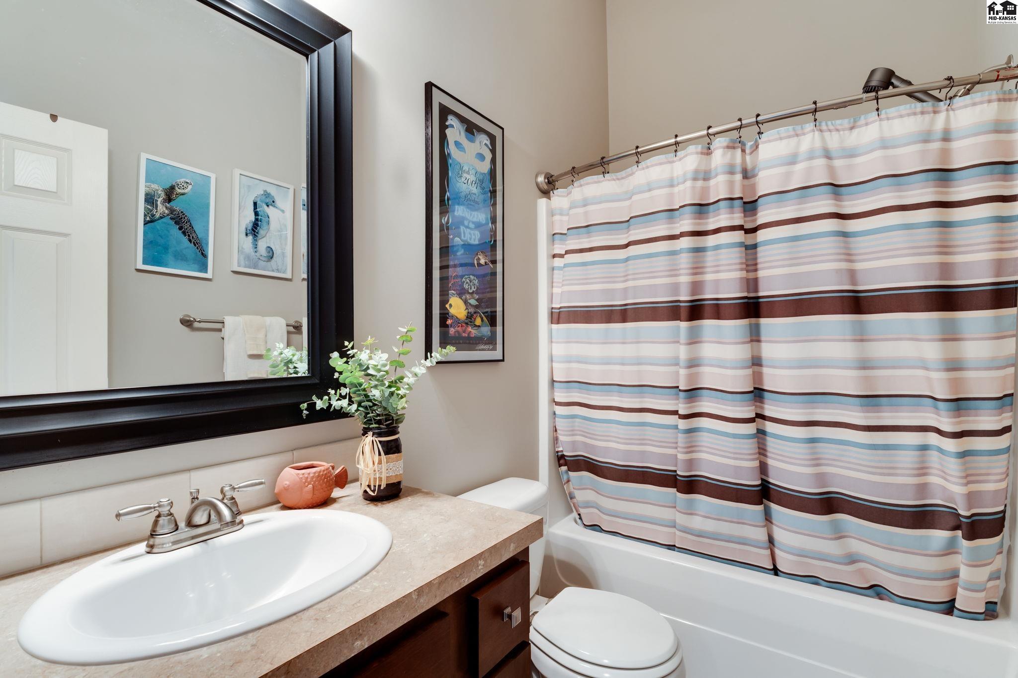 2140 Beltline Court Newton KS 67114