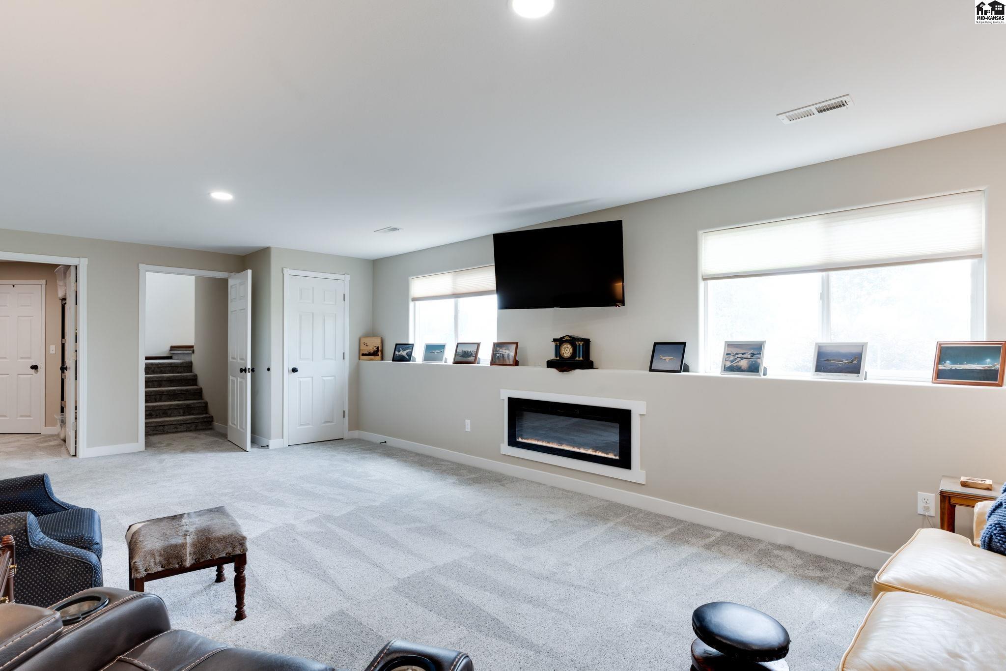 2140 Beltline Court Newton KS 67114