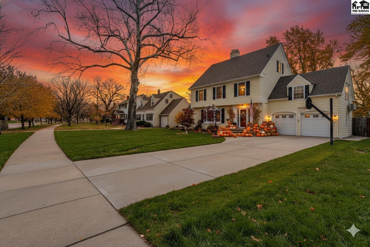 9 Crescent Boulevard Hutchinson KS 67502