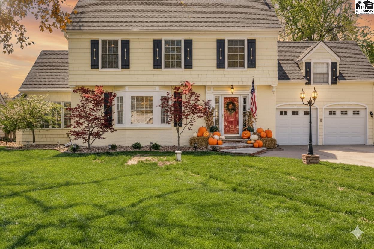 9 Crescent Boulevard Hutchinson KS 67502