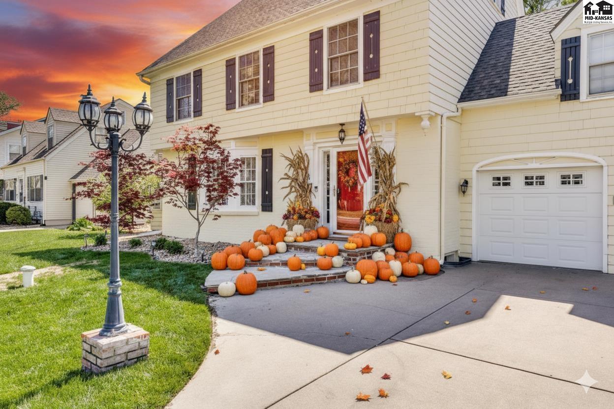 9 Crescent Boulevard Hutchinson KS 67502