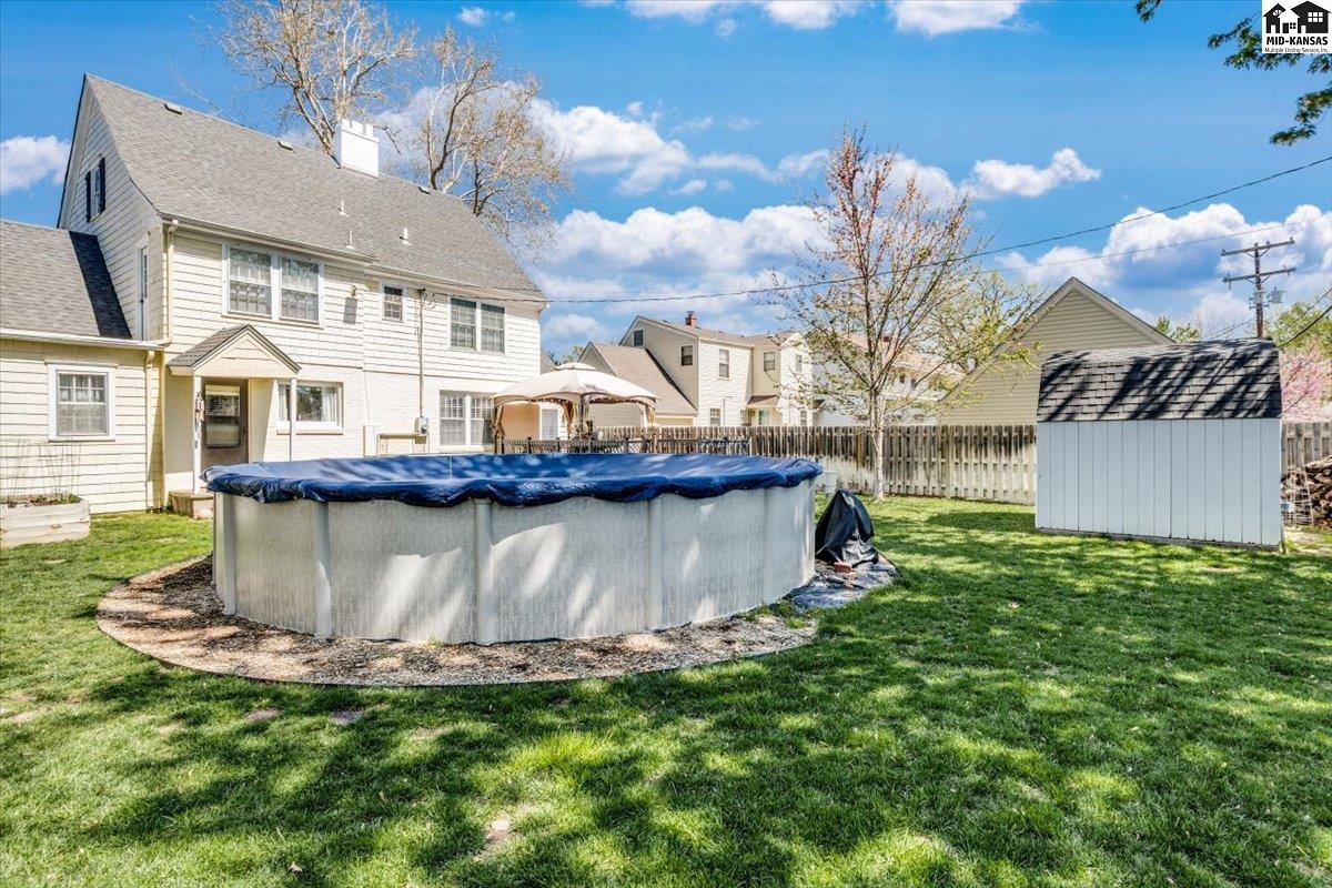 9 Crescent Boulevard Hutchinson KS 67502