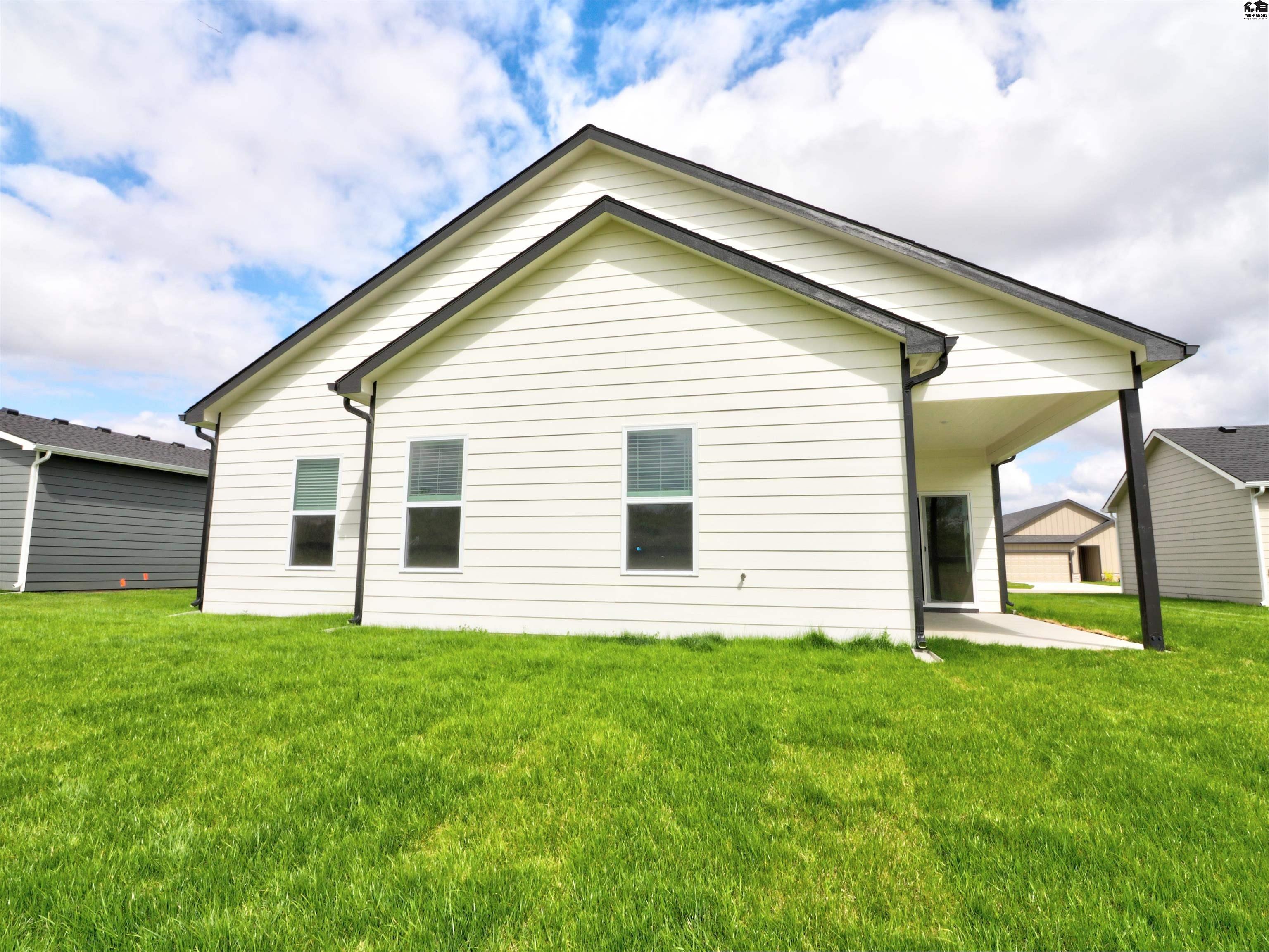 1053 Clubhouse Drive Mcpherson KS 67460