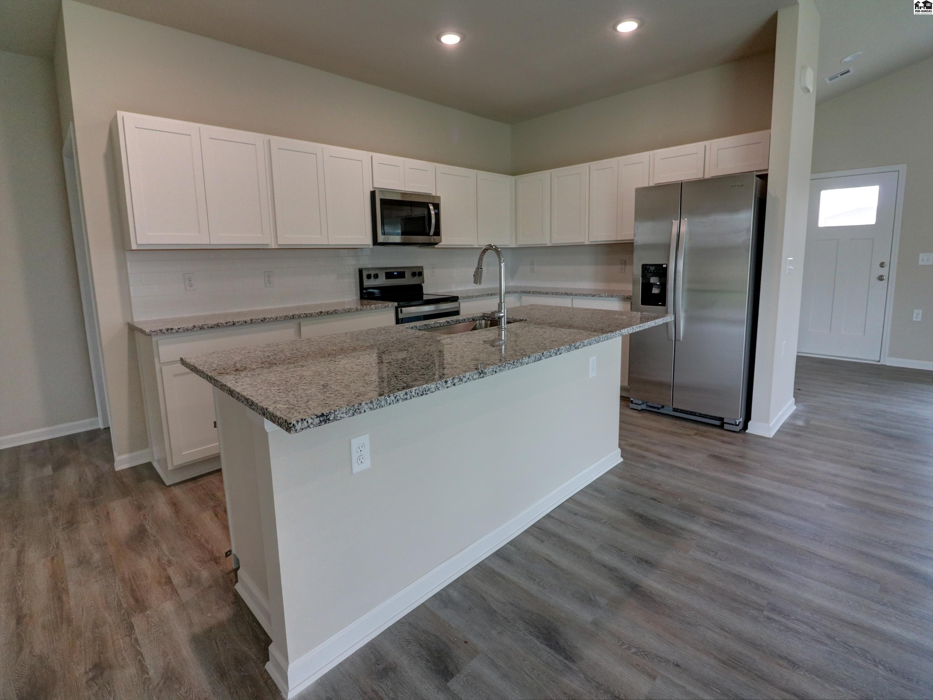 1053 Clubhouse Drive Mcpherson KS 67460