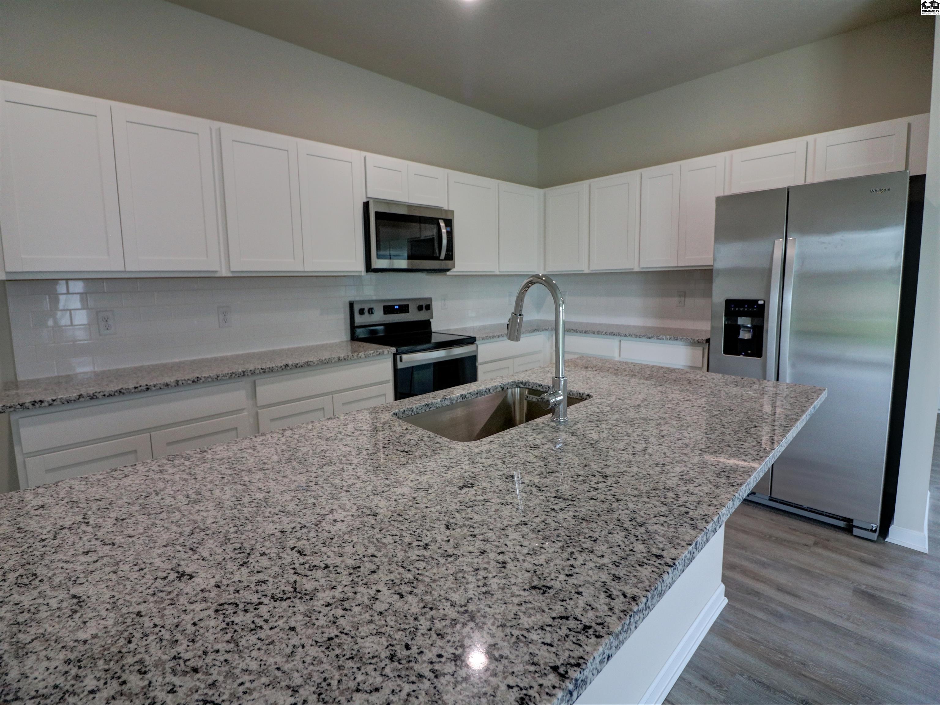 1053 Clubhouse Drive Mcpherson KS 67460