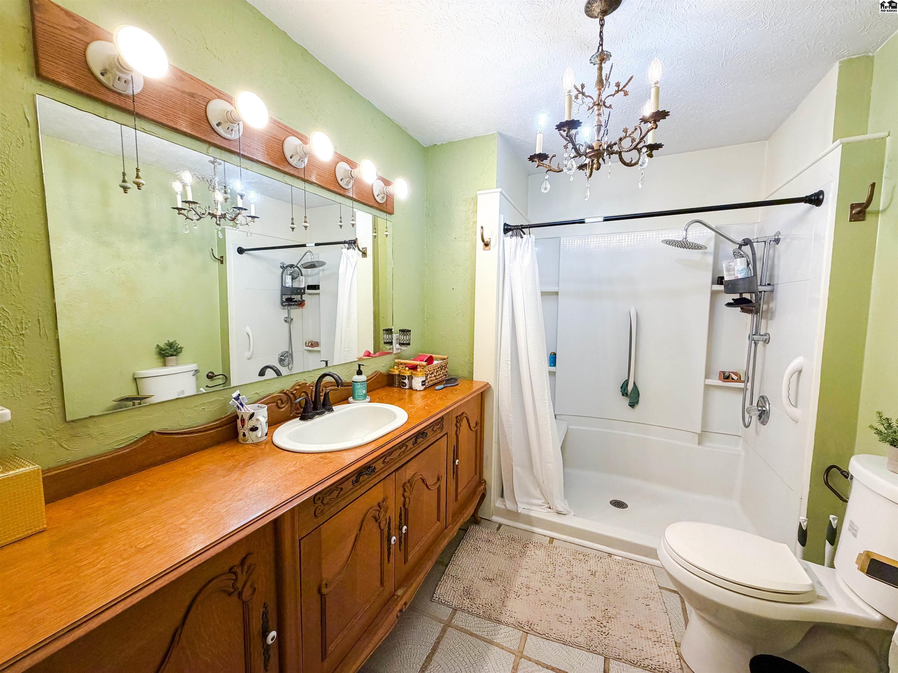 723 N Star Street Hutchinson KS 67501