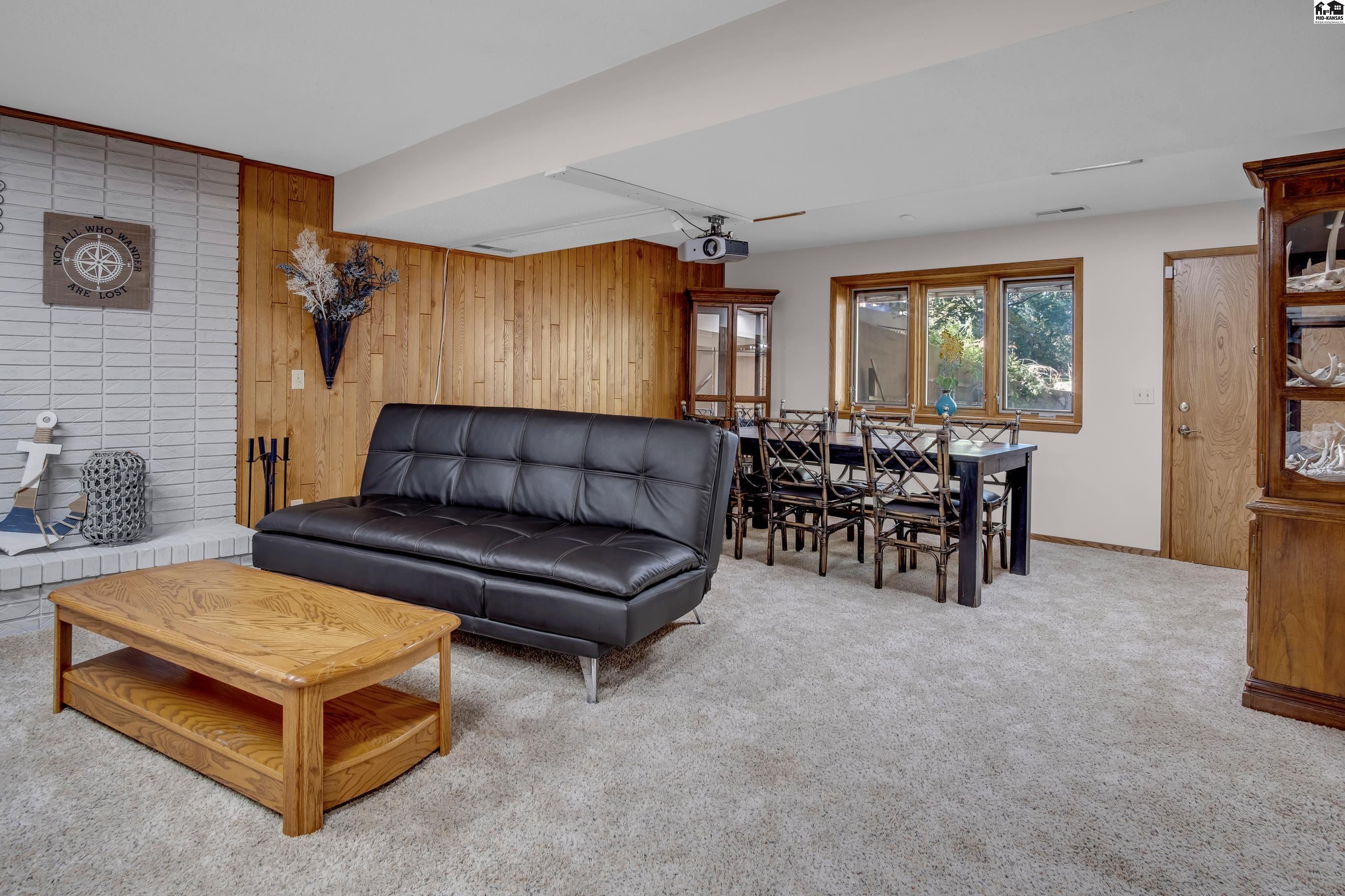 8501 N Lorraine Street Hutchinson KS 67502