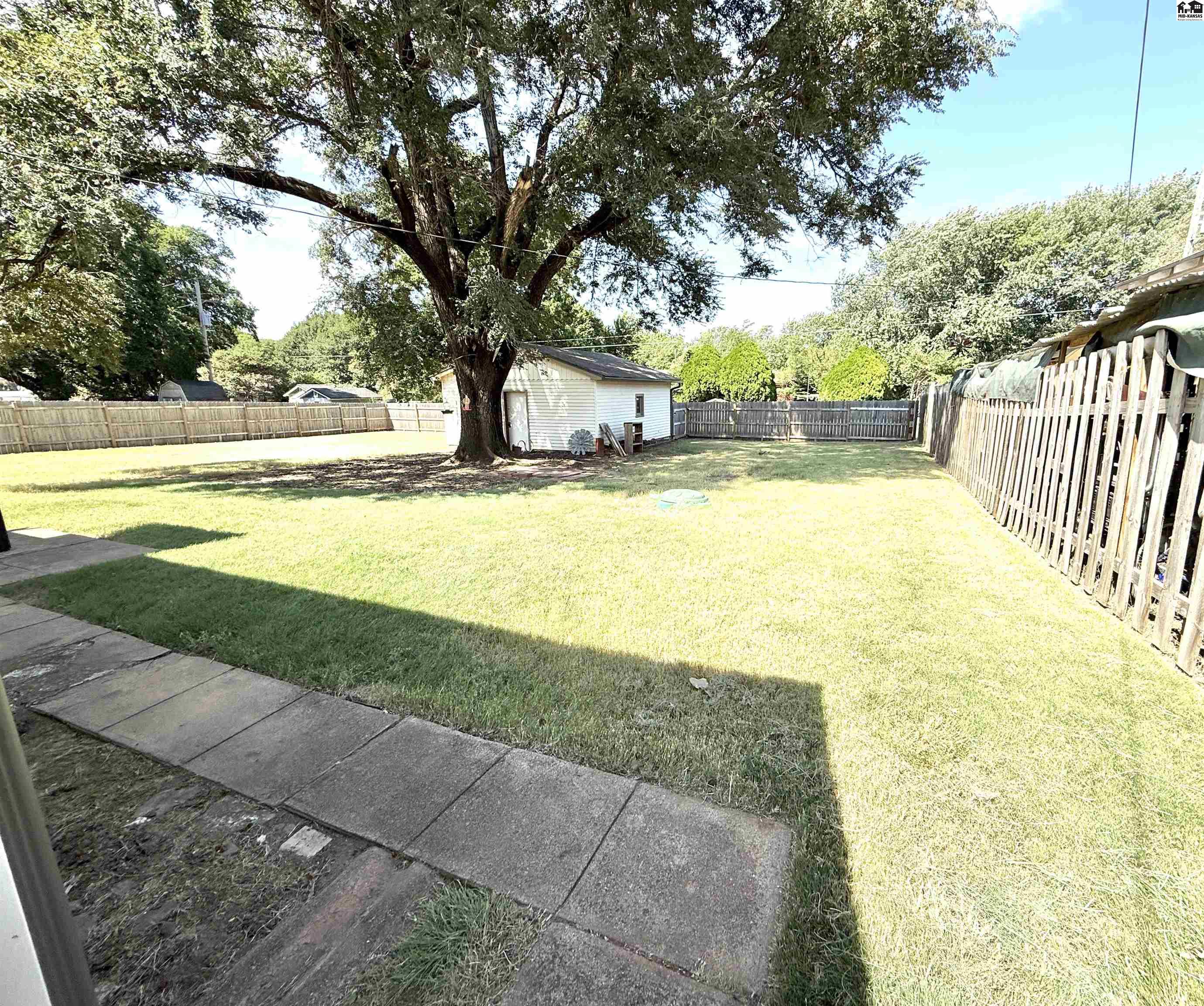 416 N Pennsylvania Avenue Anthony KS 67003