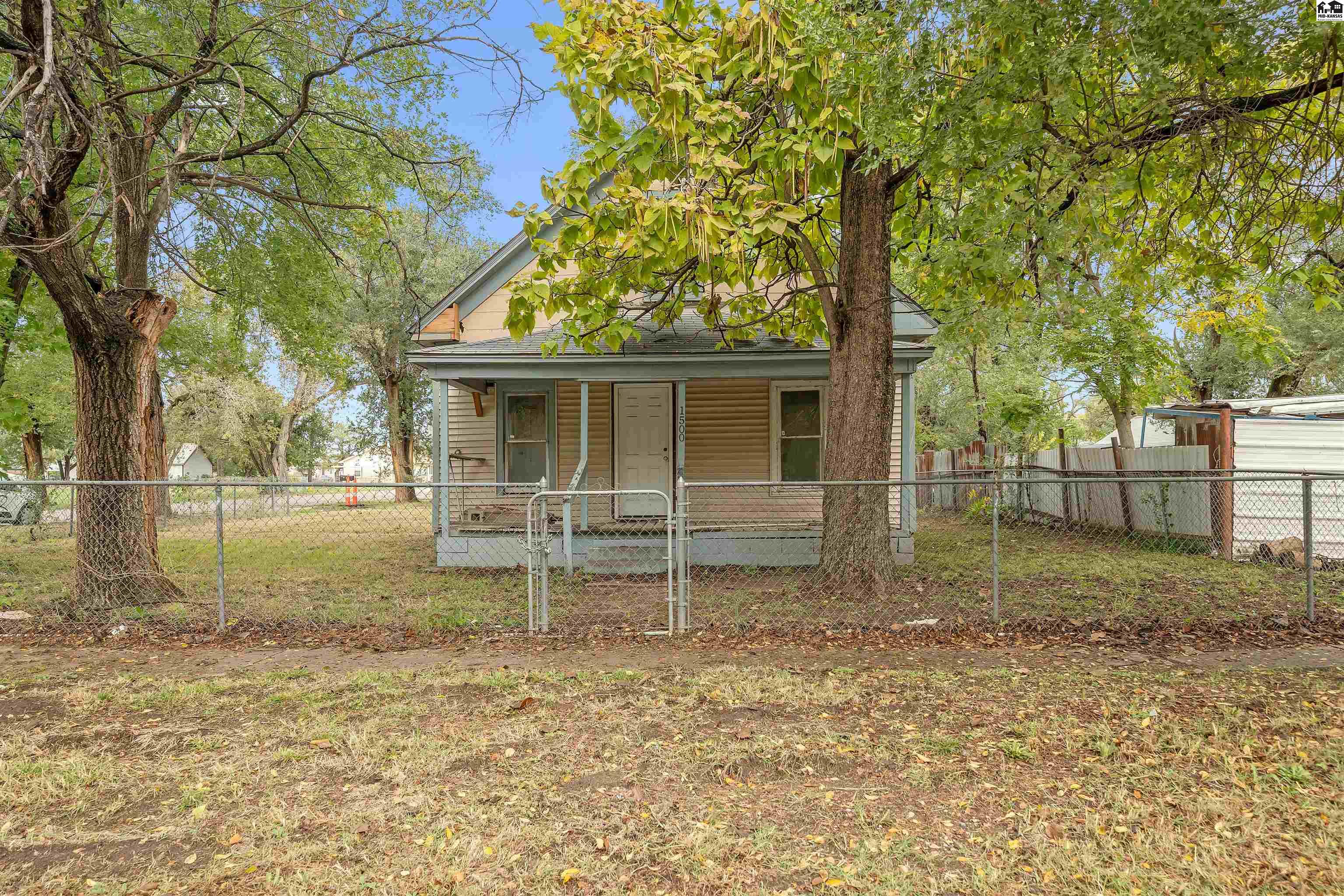 1500 E 2nd Avenue Hutchinson KS 67501