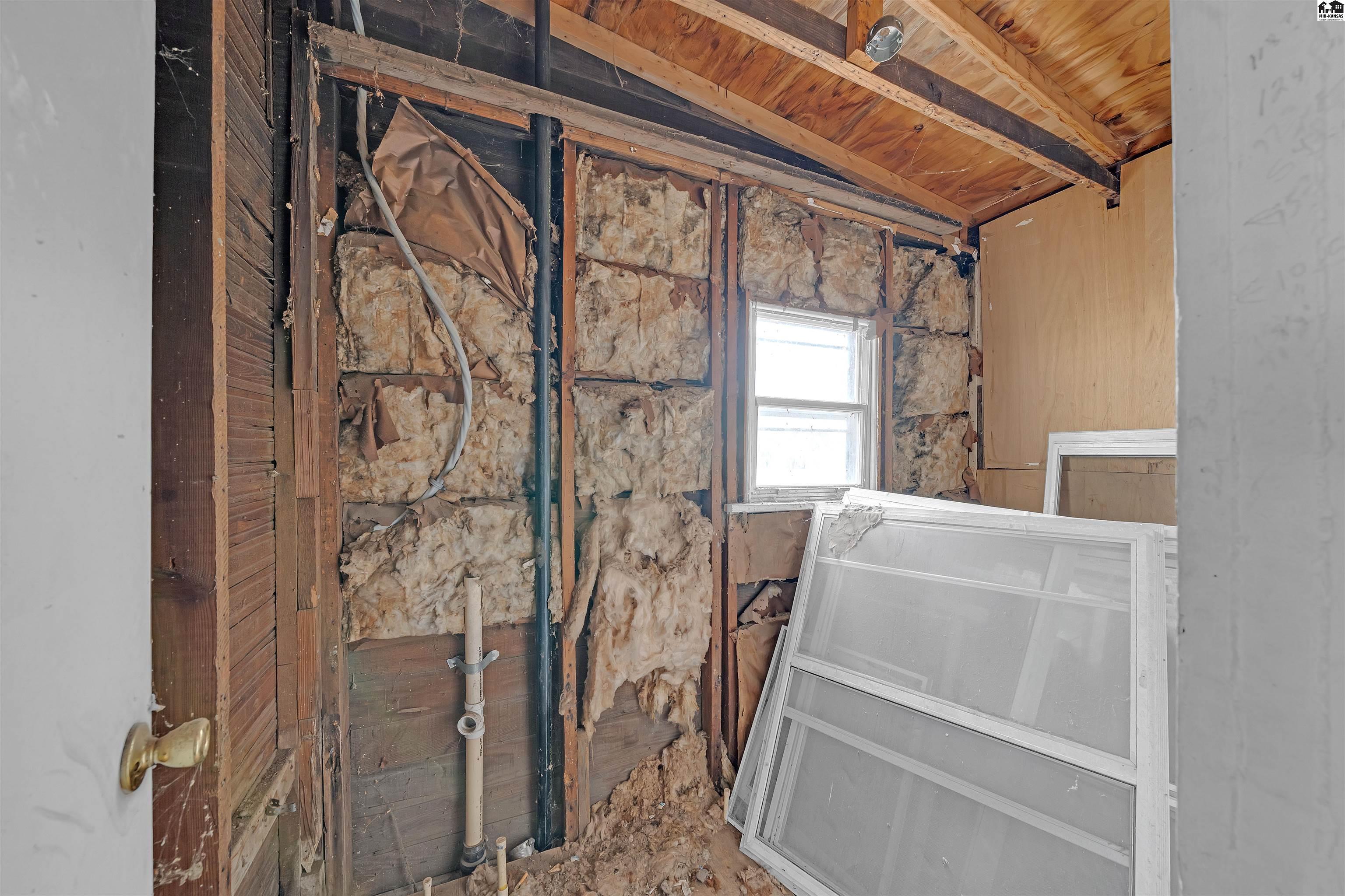 1500 E 2nd Avenue Hutchinson KS 67501