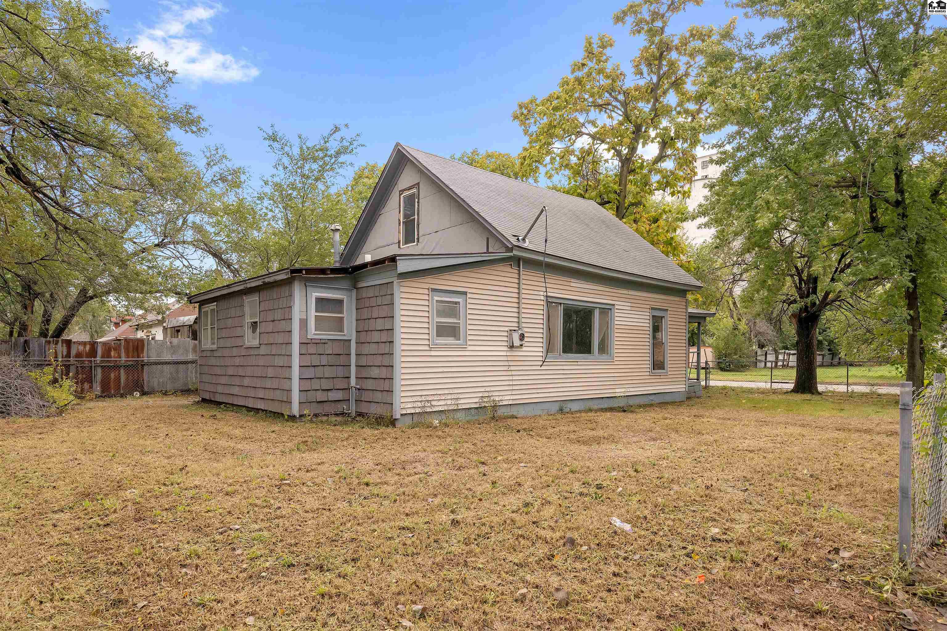 1500 E 2nd Avenue Hutchinson KS 67501