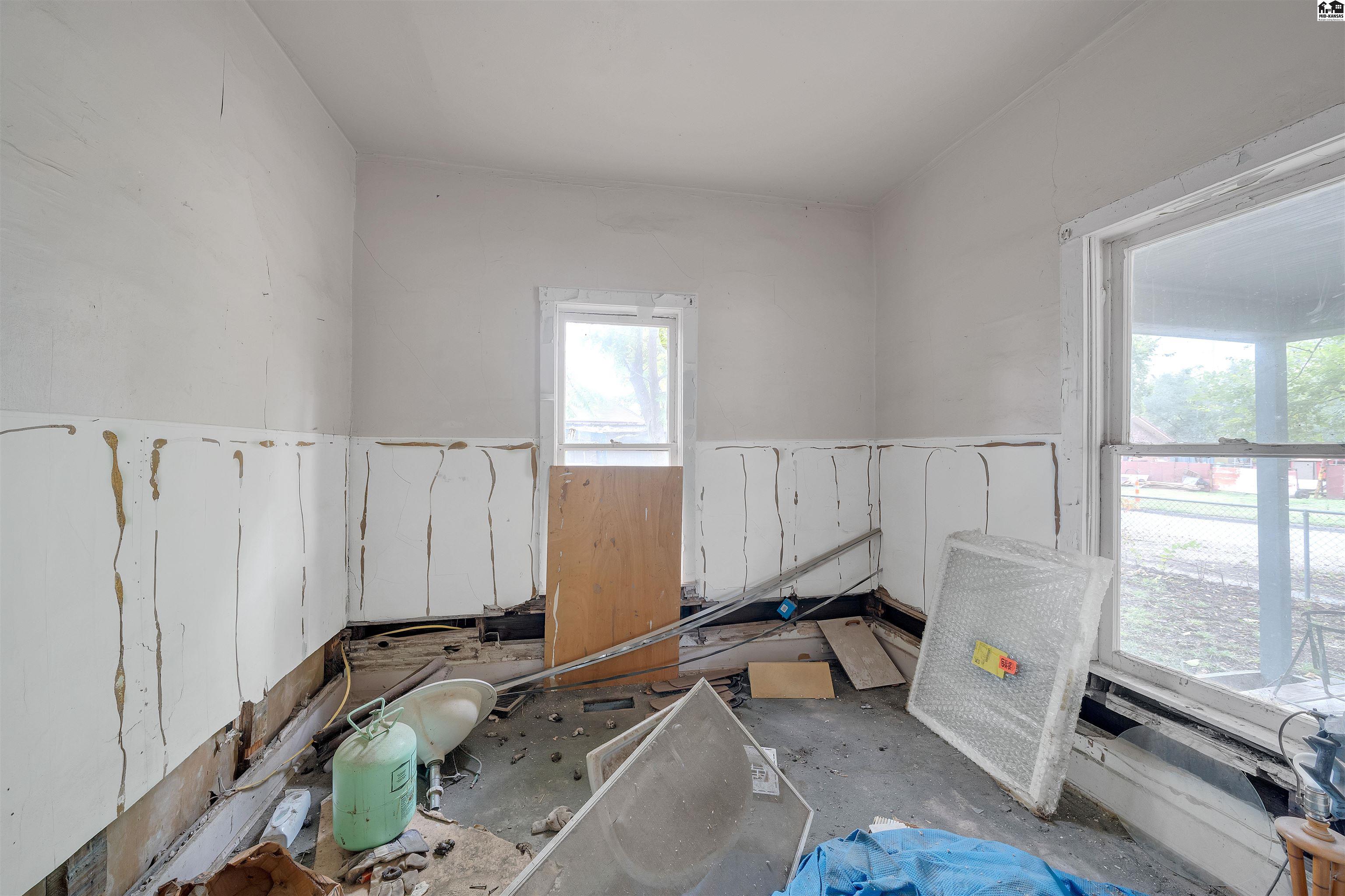 1500 E 2nd Avenue Hutchinson KS 67501