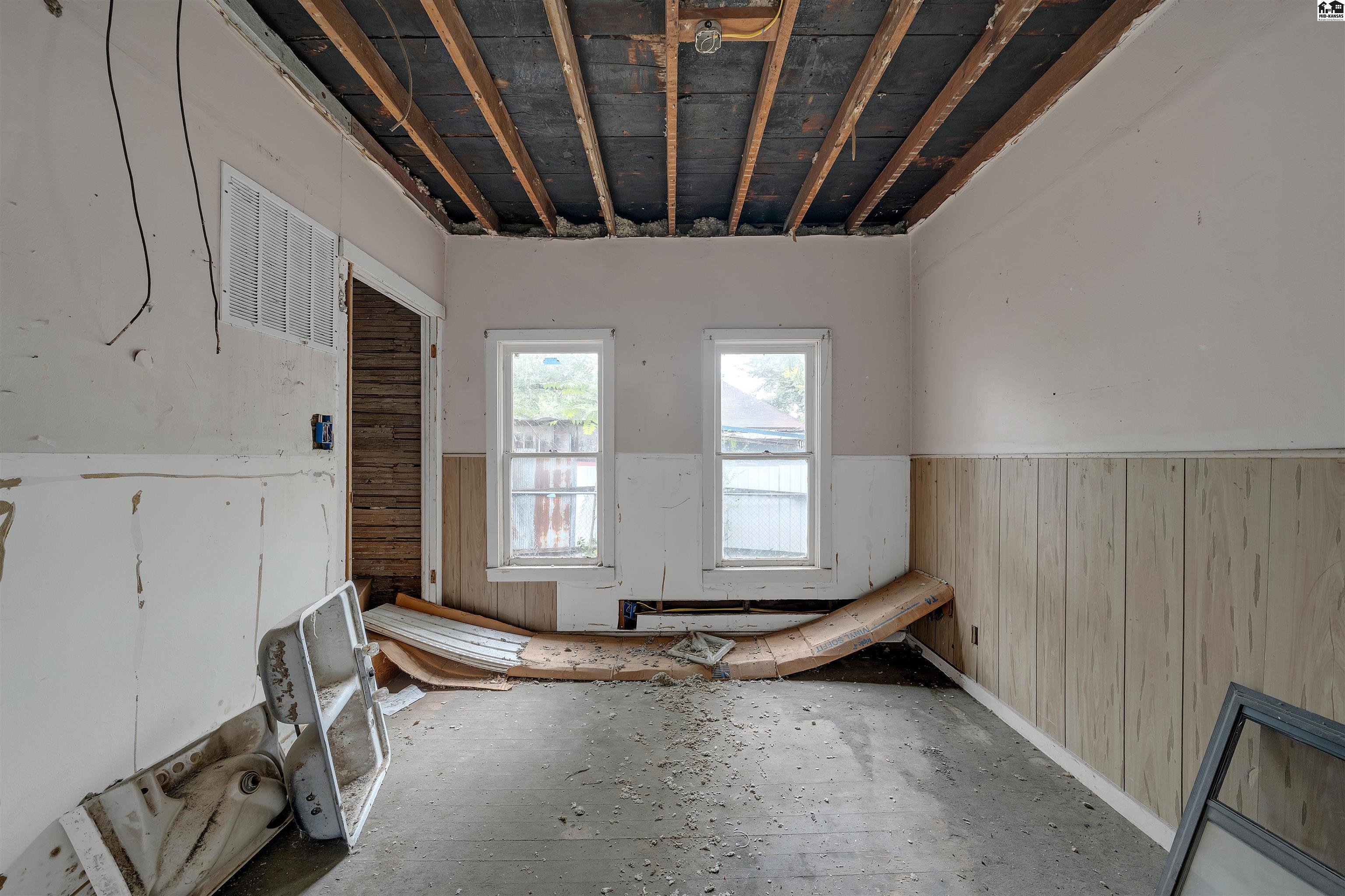 1500 E 2nd Avenue Hutchinson KS 67501