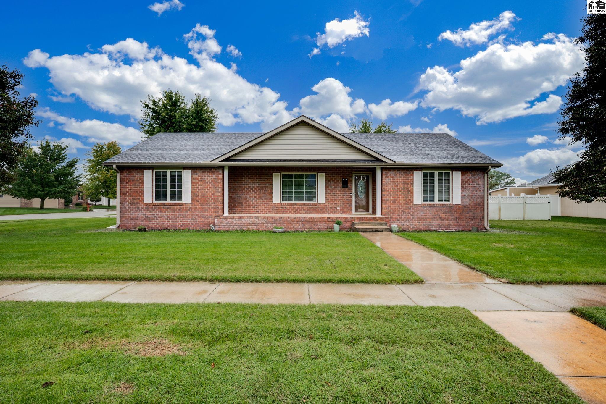 611 E 41st Avenue Hutchinson KS 67502