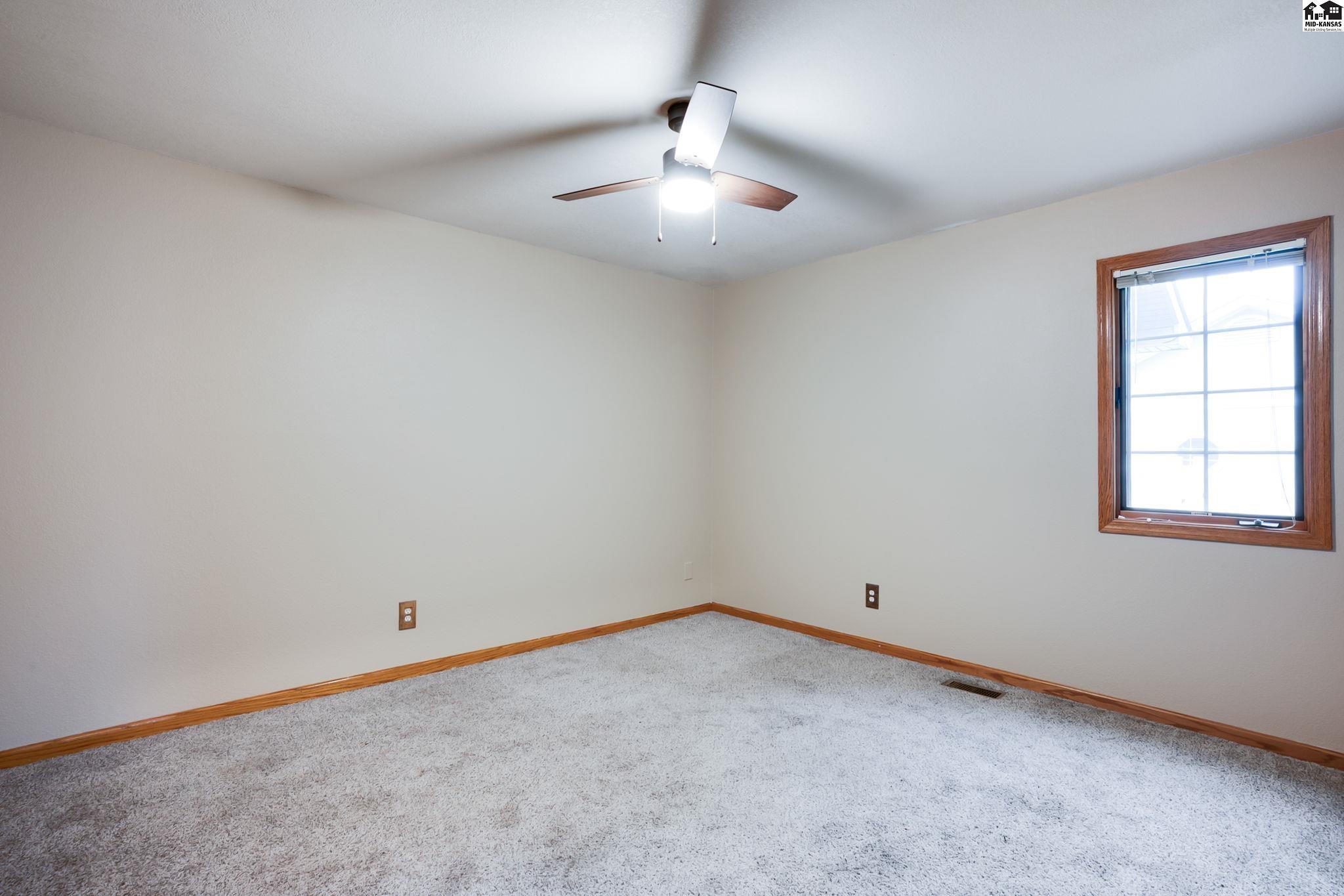 611 E 41st Avenue Hutchinson KS 67502