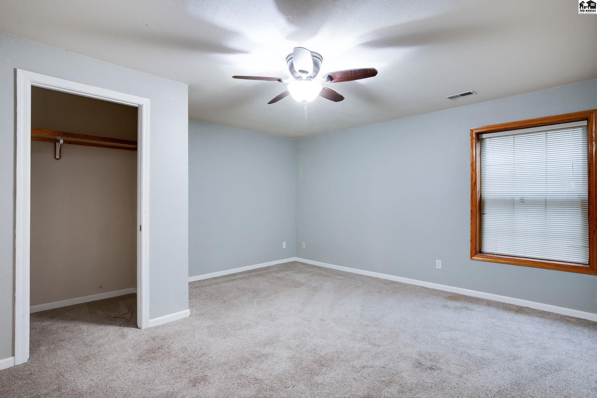 611 E 41st Avenue Hutchinson KS 67502