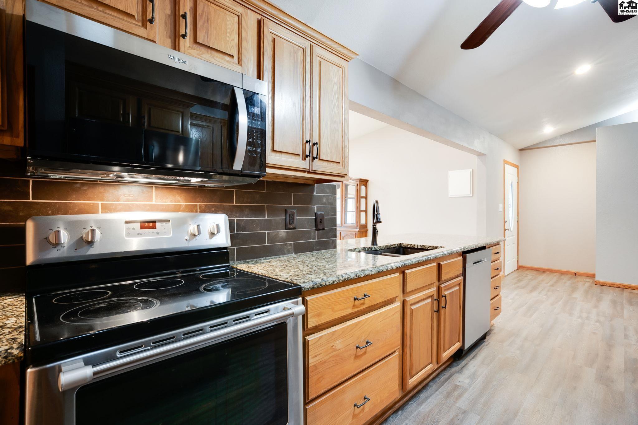 611 E 41st Avenue Hutchinson KS 67502