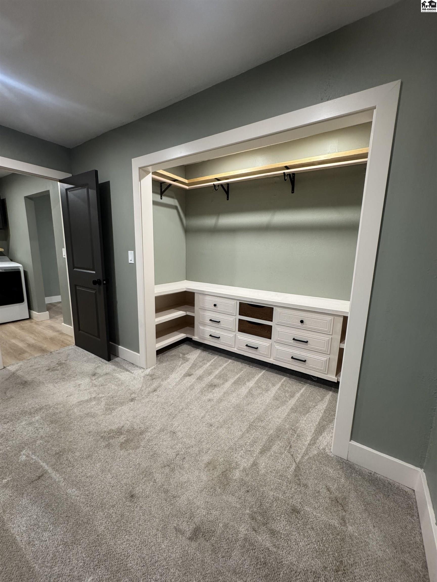 1613 O'daniel Street Hutchinson KS 67501