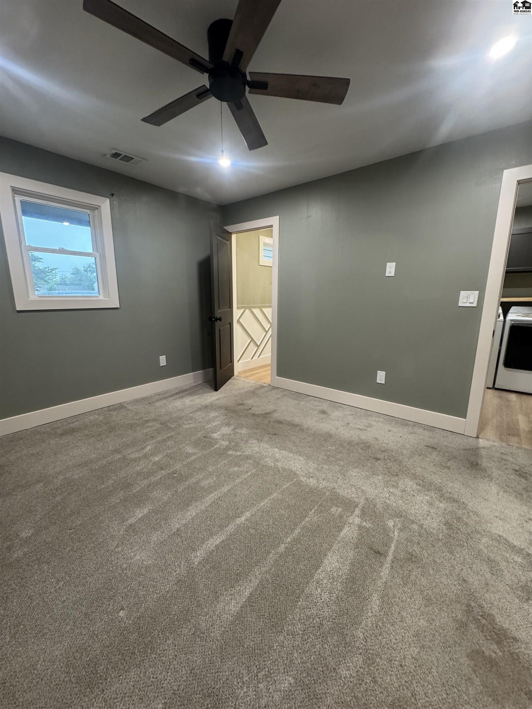 1613 O'daniel Street Hutchinson KS 67501