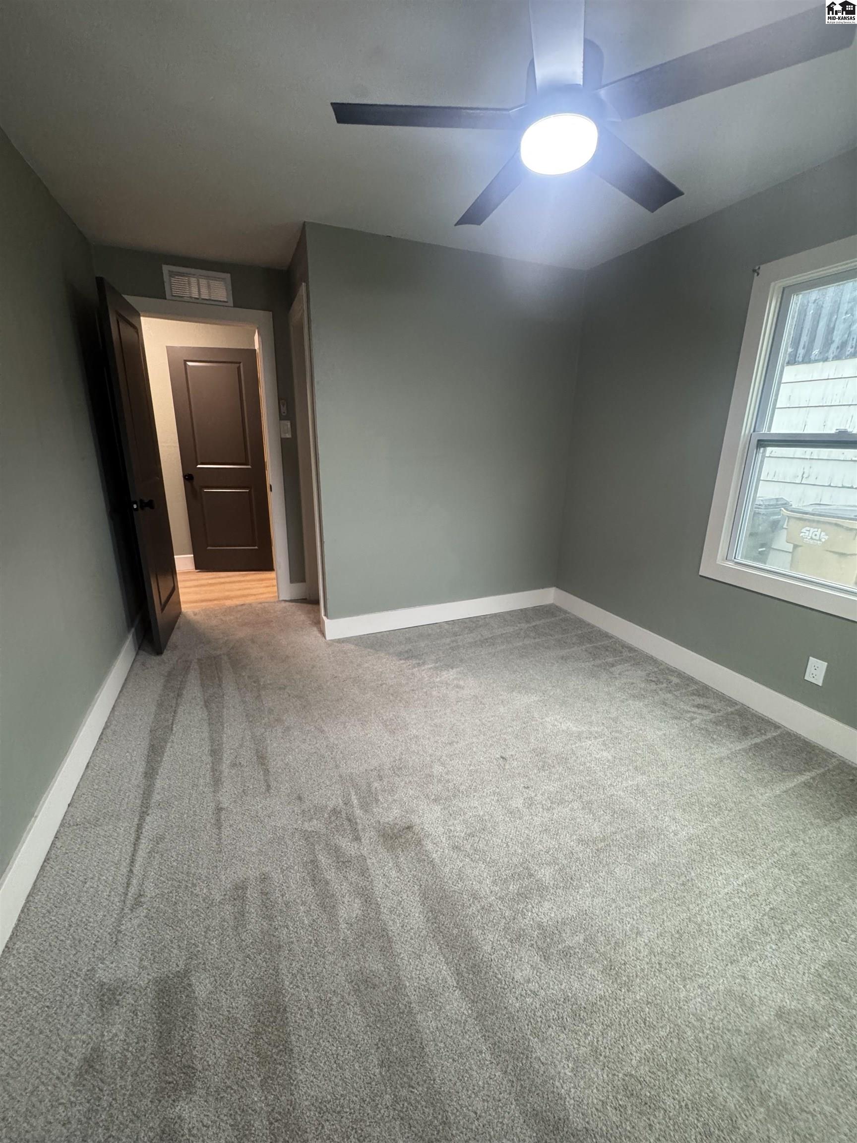 1613 O'daniel Street Hutchinson KS 67501