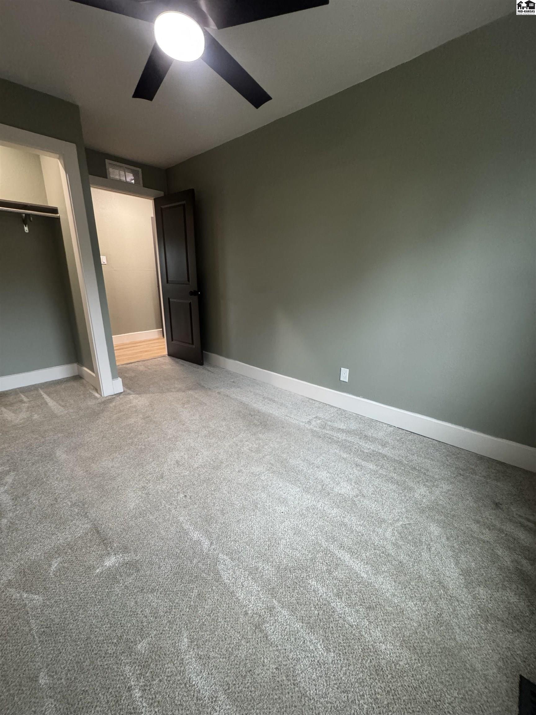 1613 O'daniel Street Hutchinson KS 67501