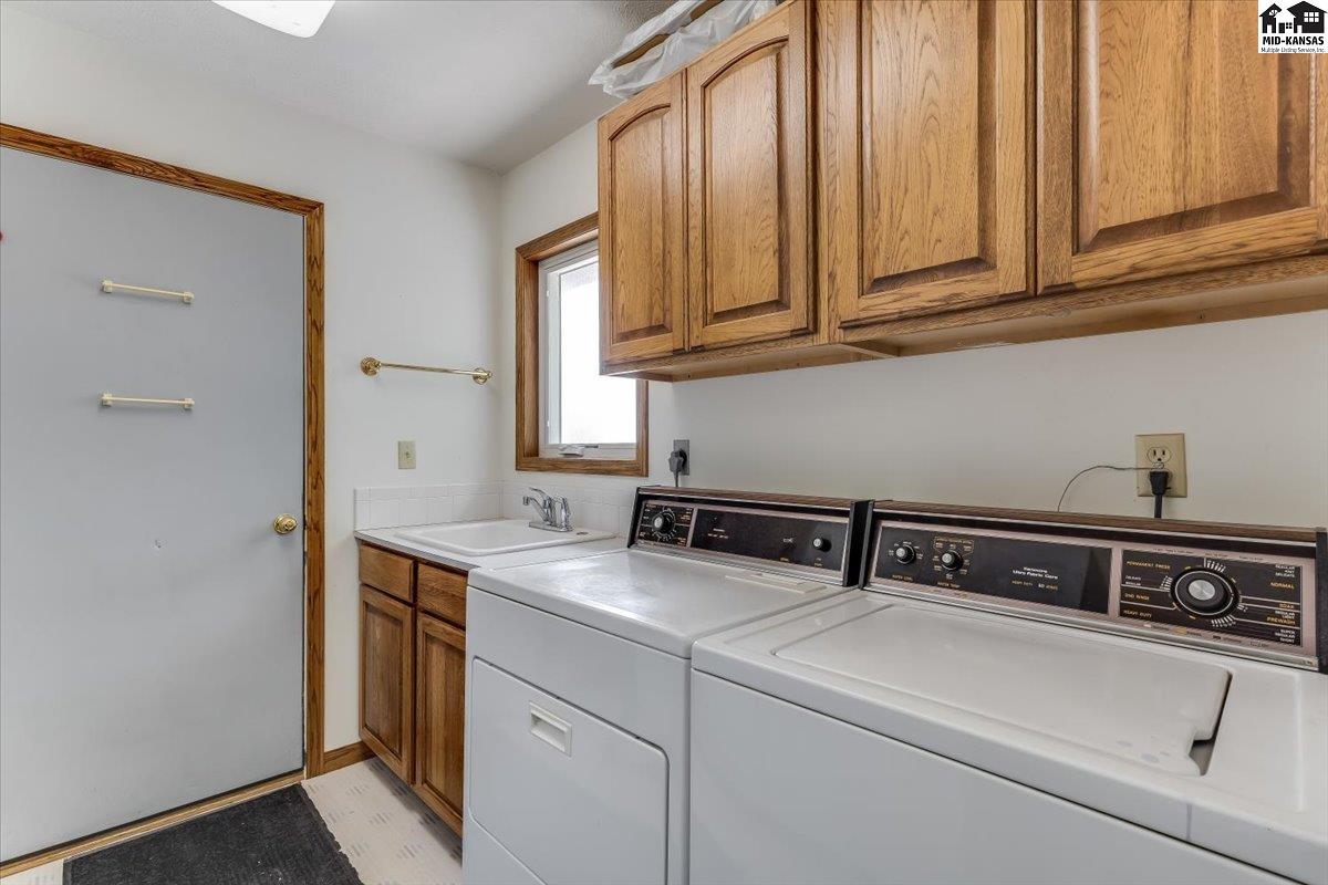 9202 N Plum Street Hutchinson KS 67502