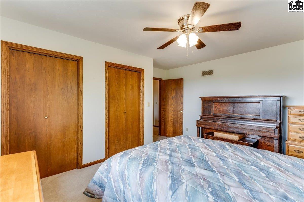 9202 N Plum Street Hutchinson KS 67502