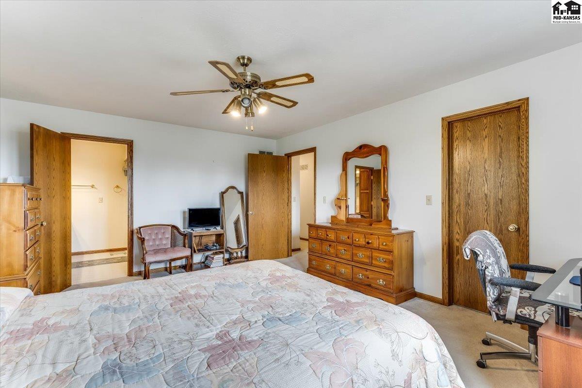 9202 N Plum Street Hutchinson KS 67502