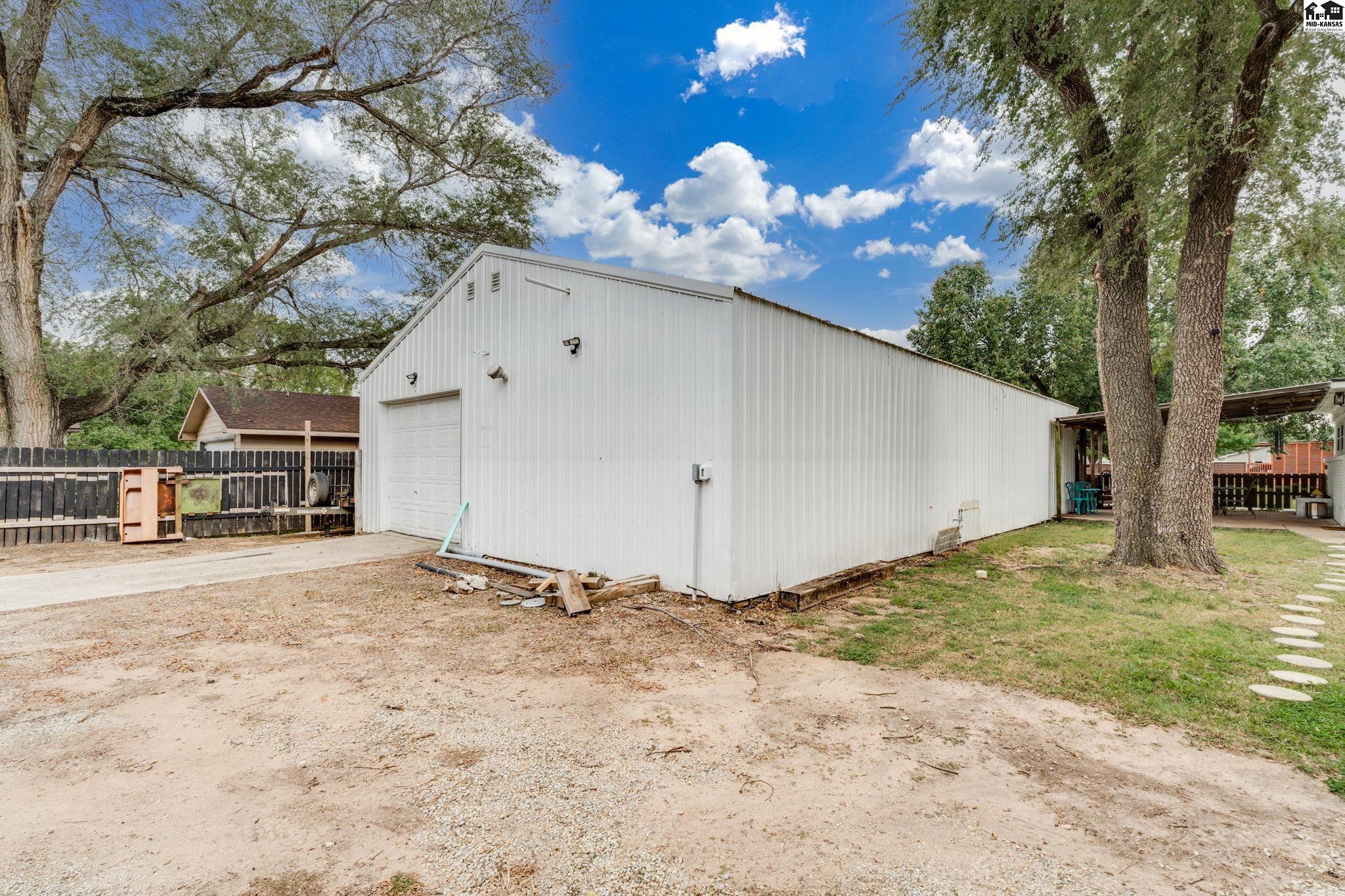 310 E First Avenue Norwich KS 67118