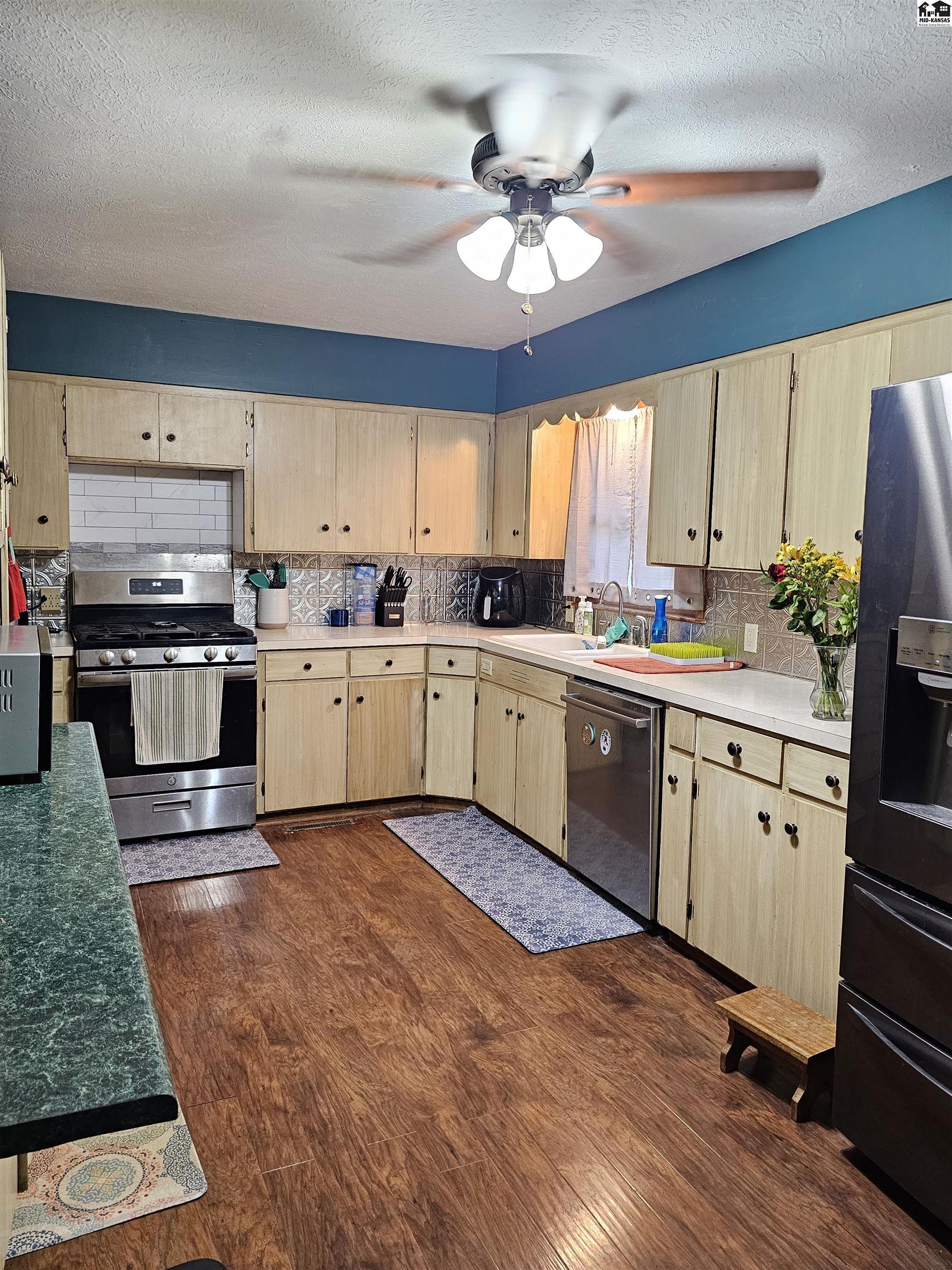 14 E Williams Avenue South Hutchinson KS 67505