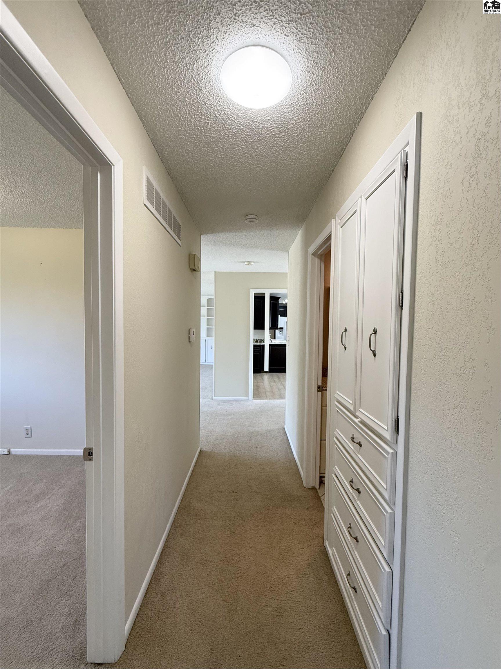 2609 Westminster Drive Hutchinson KS 67502