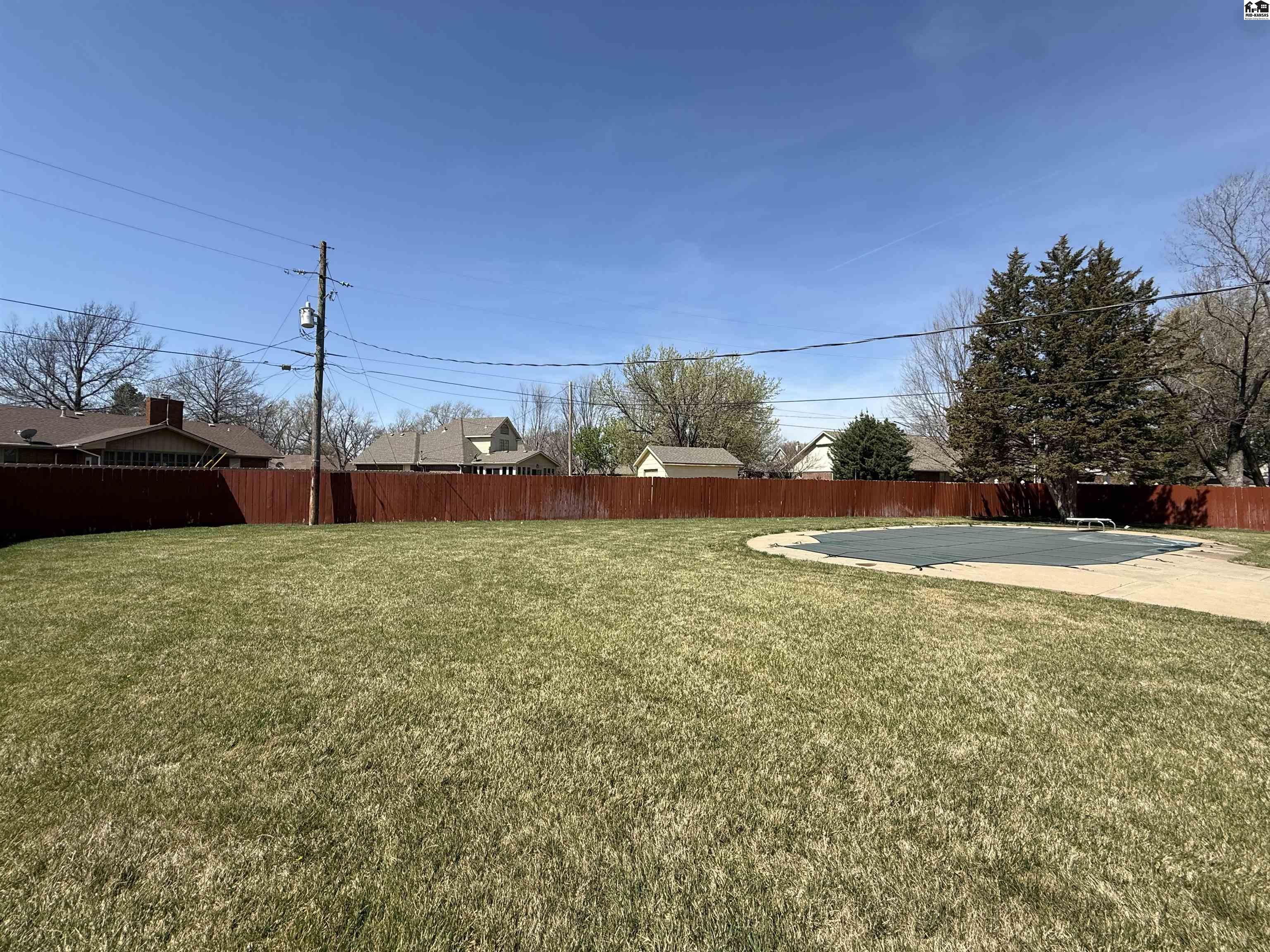 2609 Westminster Drive Hutchinson KS 67502