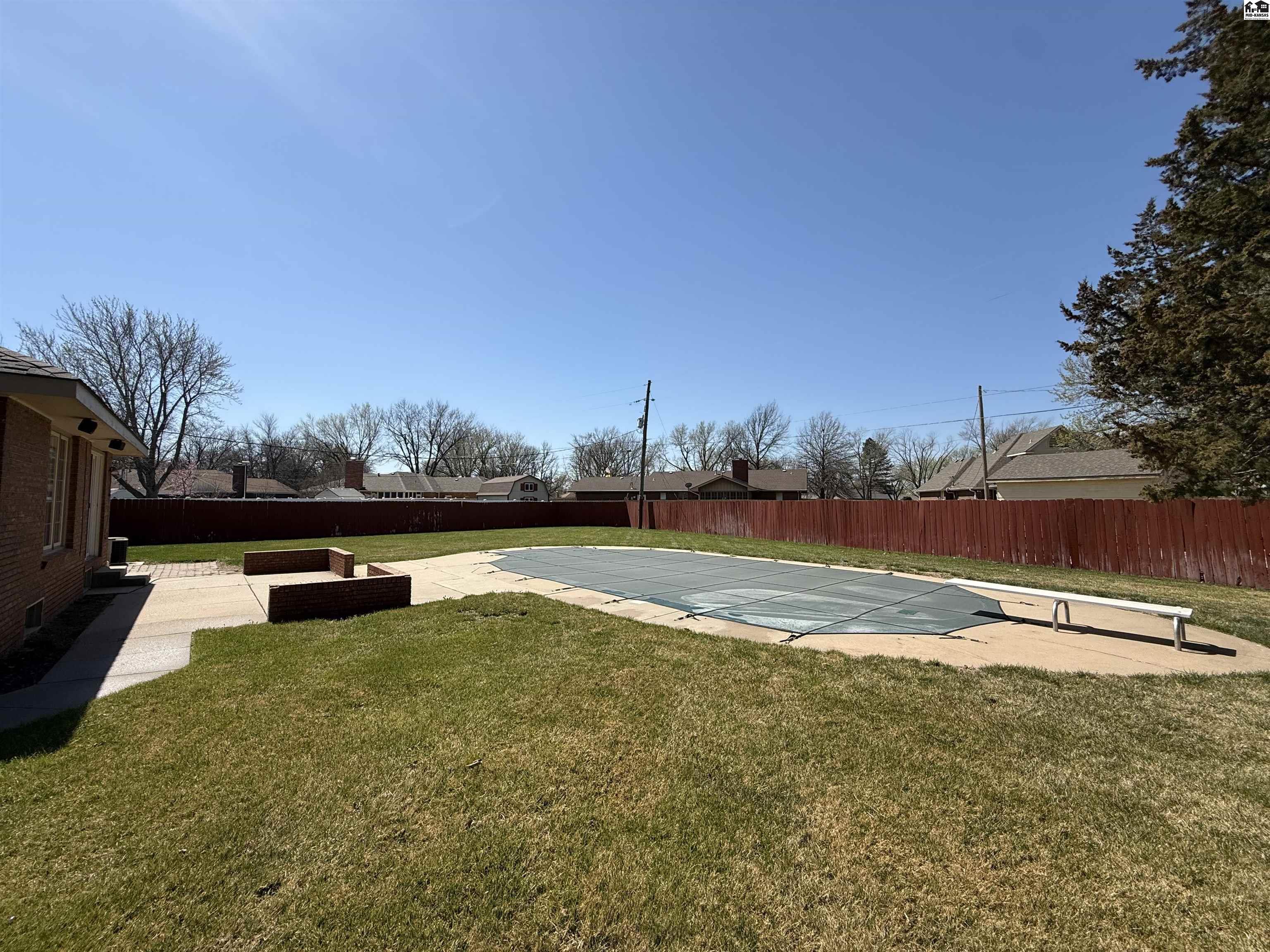 2609 Westminster Drive Hutchinson KS 67502