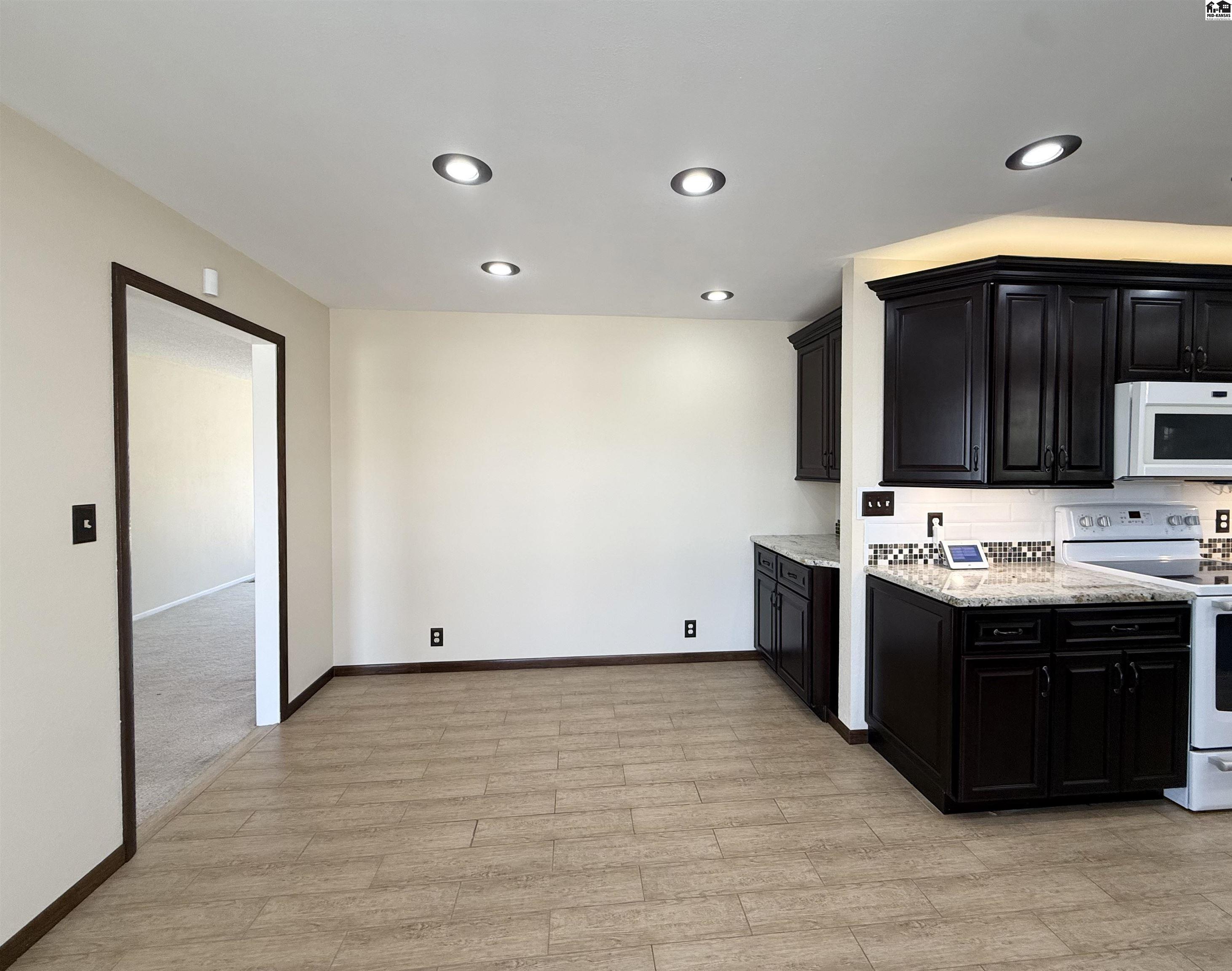 2609 Westminster Drive Hutchinson KS 67502